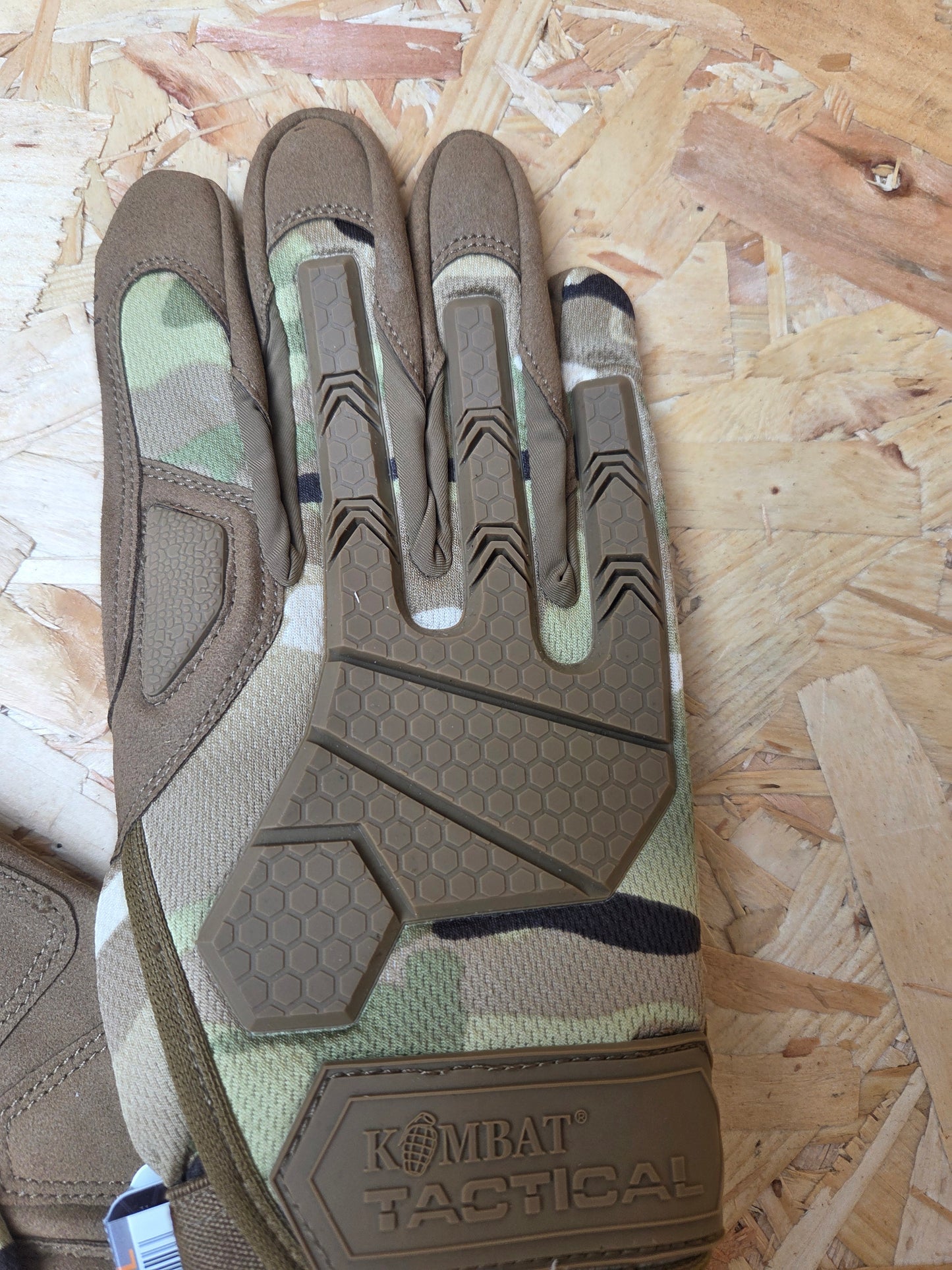 BTP Camouflage Gloves Kombat Tactical Alpha Camo New