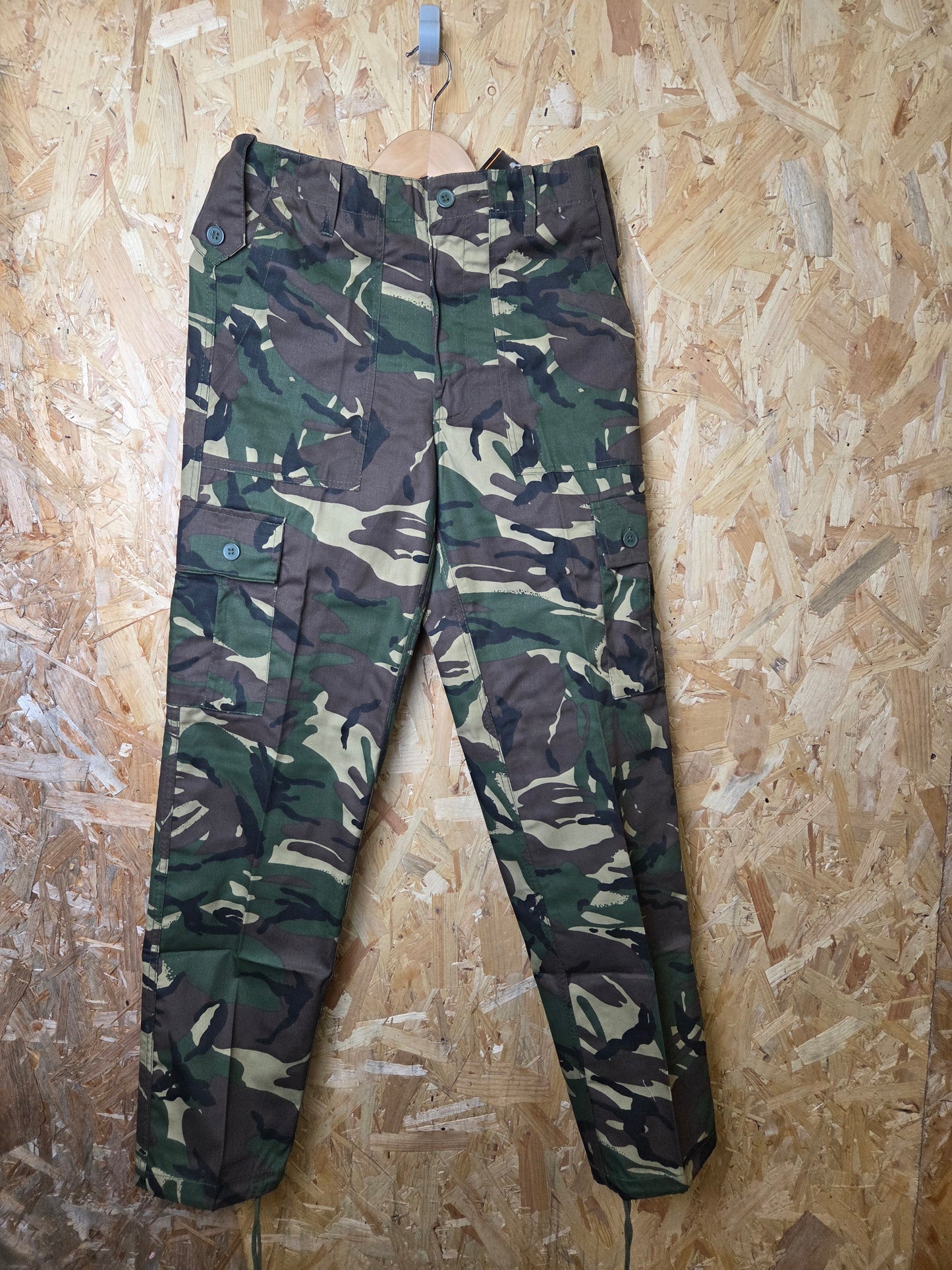 Combat Trousers British BTP Camouflage Dark Green Brown Kombat Cargo Pants