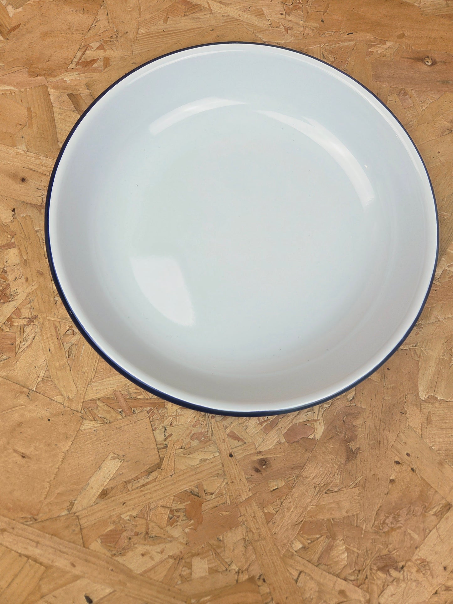 Enamel Rice Pasta Dinner Plate White and Blue Camping Picnic Caravan Enamel Meal Dish Falcon 22cm x 3.5cm