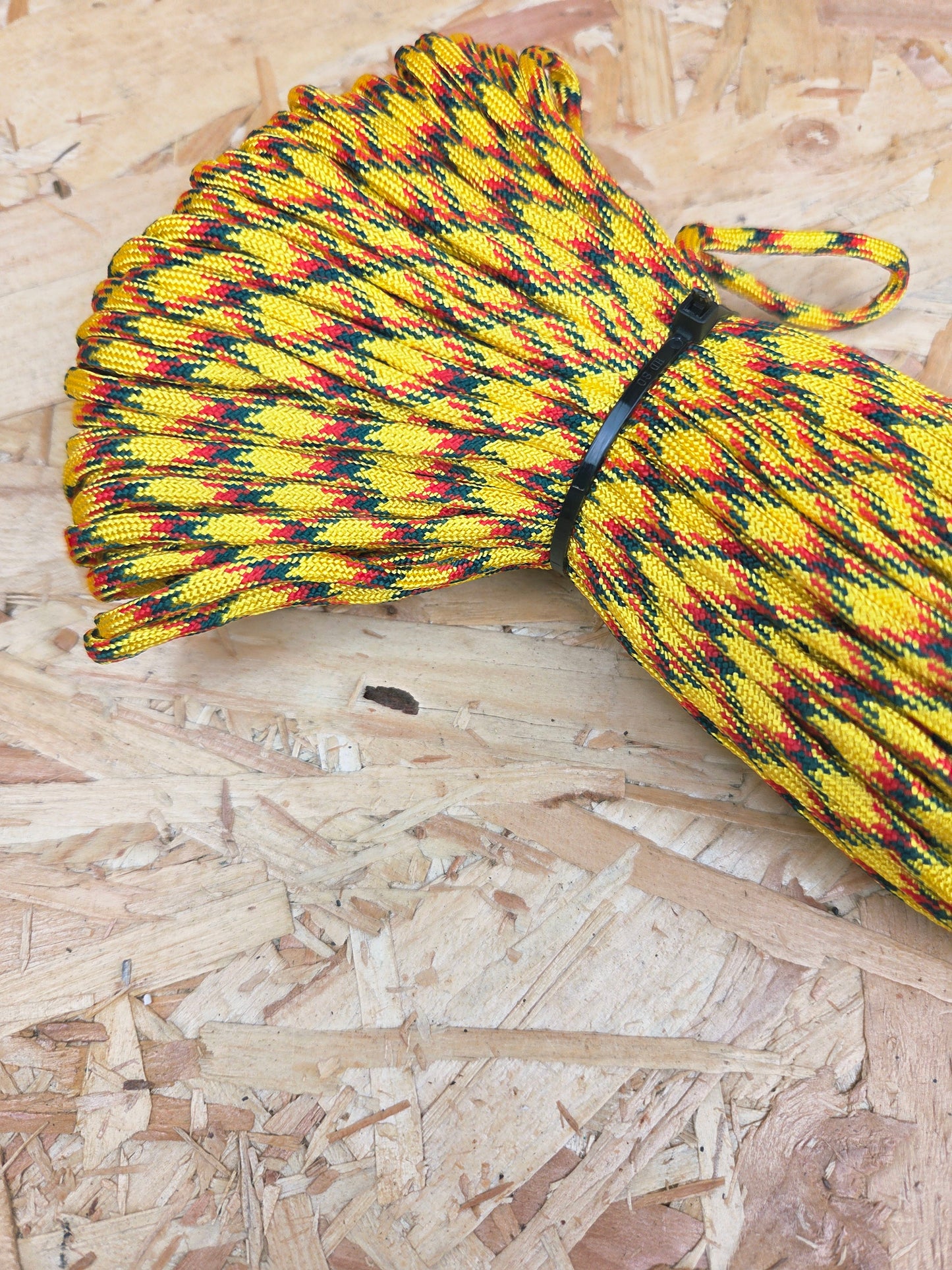 Paracord Cord Retention Loop Basha & Bivi Tent Shelter Rope Bushcraft Line Yellow Black & Red