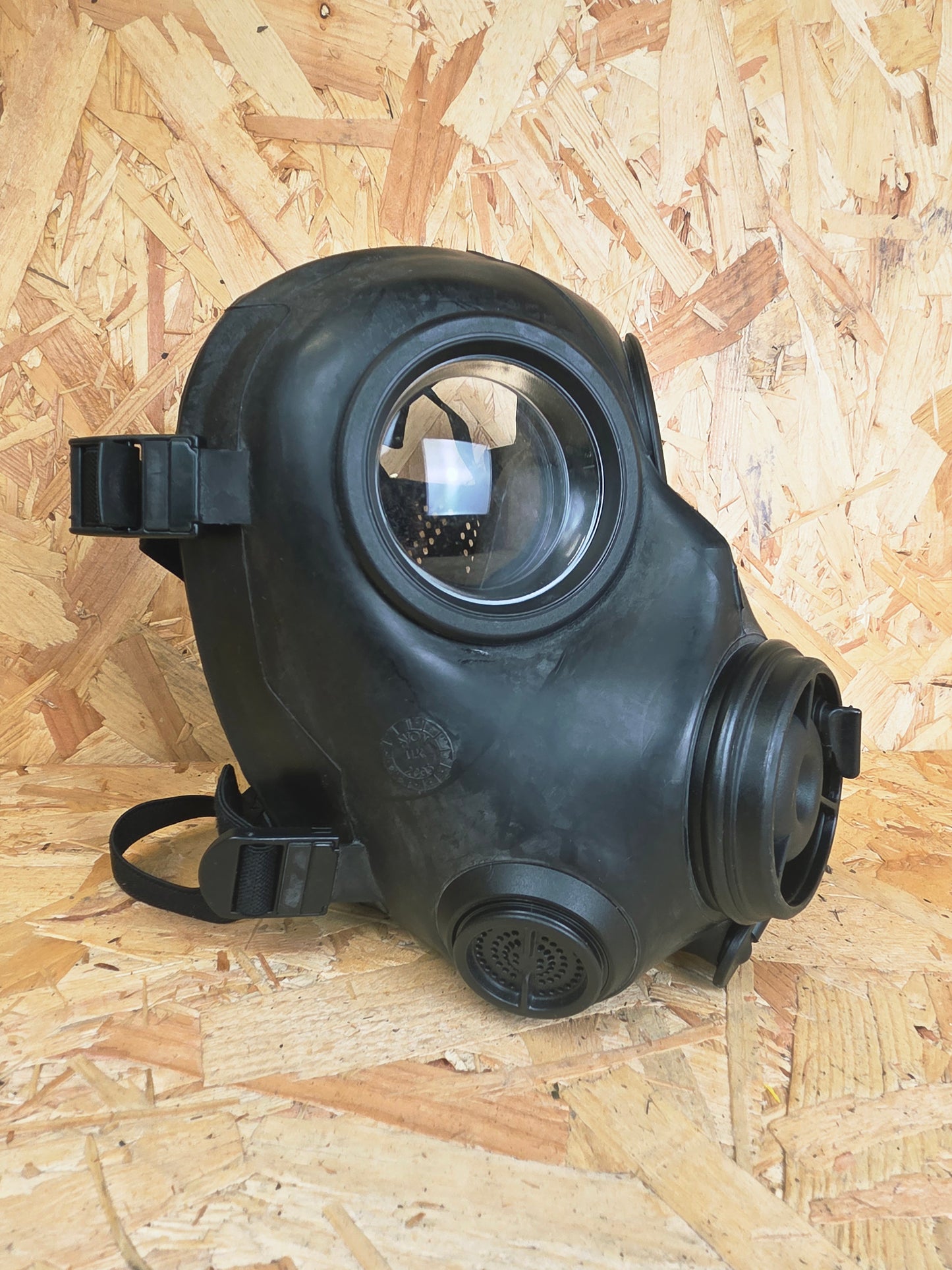Avon FM12 Twin Port Respirator Gas Mask Size 1 2 3 FM 12 Used