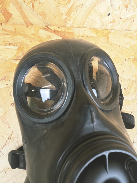 Avon FM12 Twin Port Respirator Gas Mask Size 1 2 3 FM 12 Used