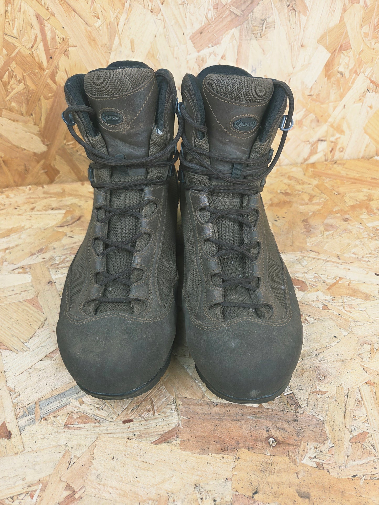 Genuine AKU Military Leather Hiking Boots Brown Cadet Outdoor Walking Patrol Lightweight Footwear UK 10