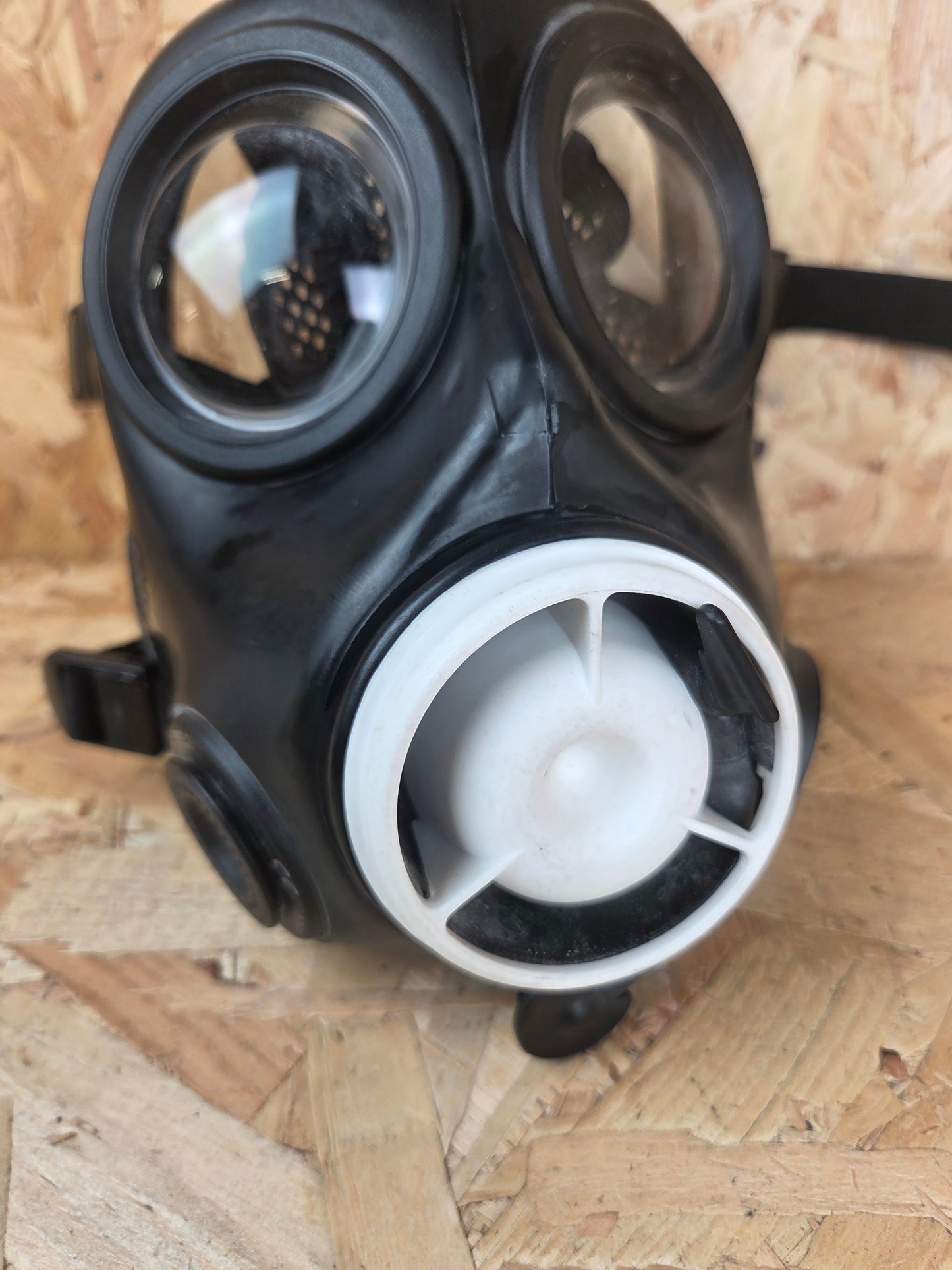 Avon FM12 Respirator Sergeant White CBRN British Army Gas Mask Size 1 2 3 FM 12 Used