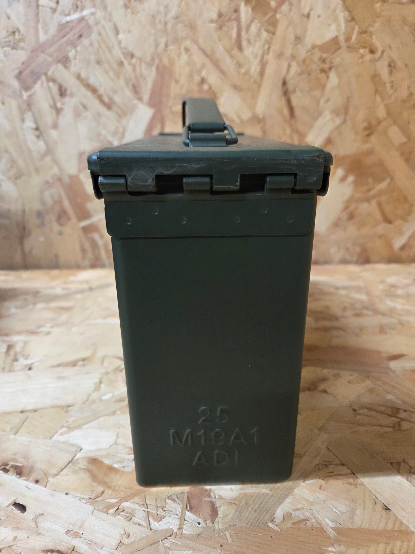 Small 30 Cal Ammo Tin Olive Green 26cm x 18cm x 9cm M19A1