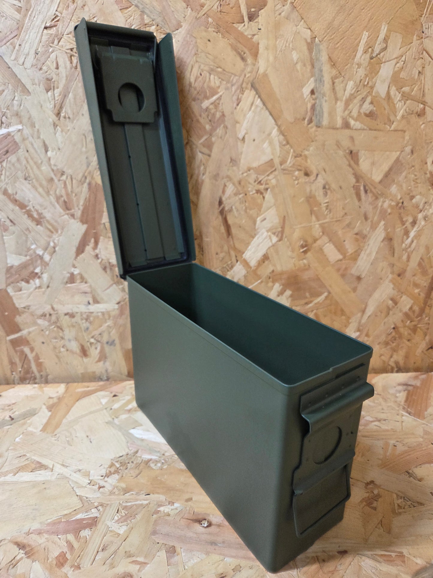 Small 30 Cal Ammo Tin Olive Green 26cm x 18cm x 9cm M19A1