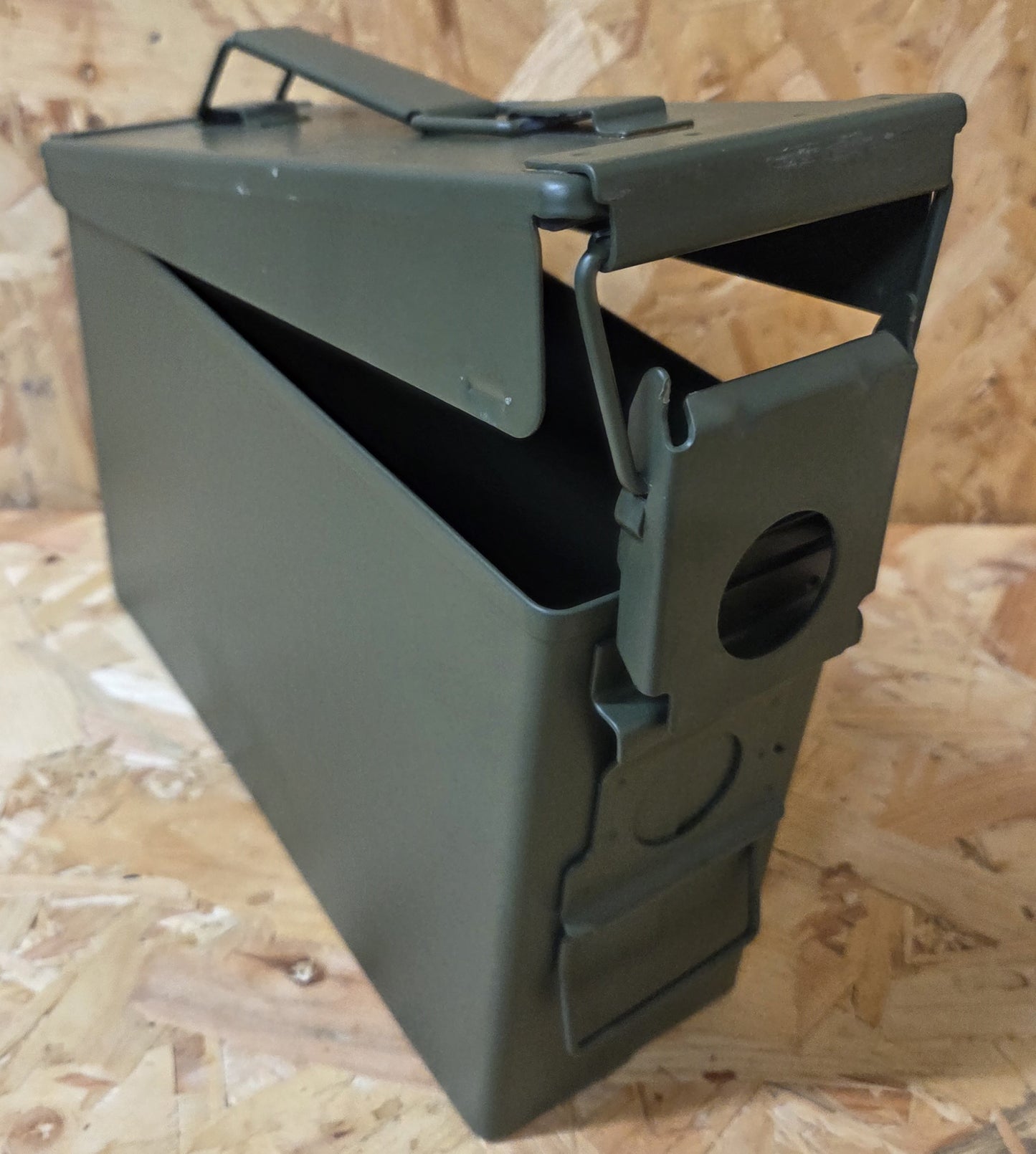 Small 30 Cal Ammo Tin Olive Green 26cm x 18cm x 9cm M19A1