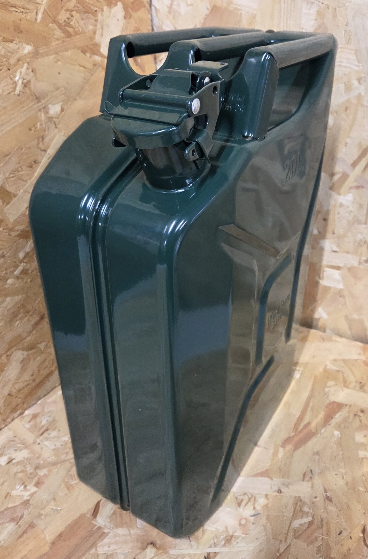 20 Litre Jerry Can Military Green Wavian New