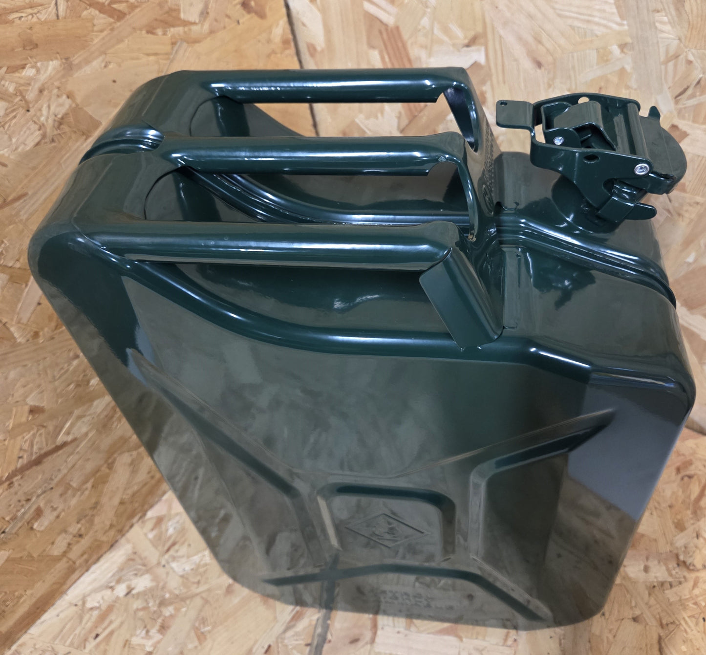 20 Litre Jerry Can Military Green Wavian New