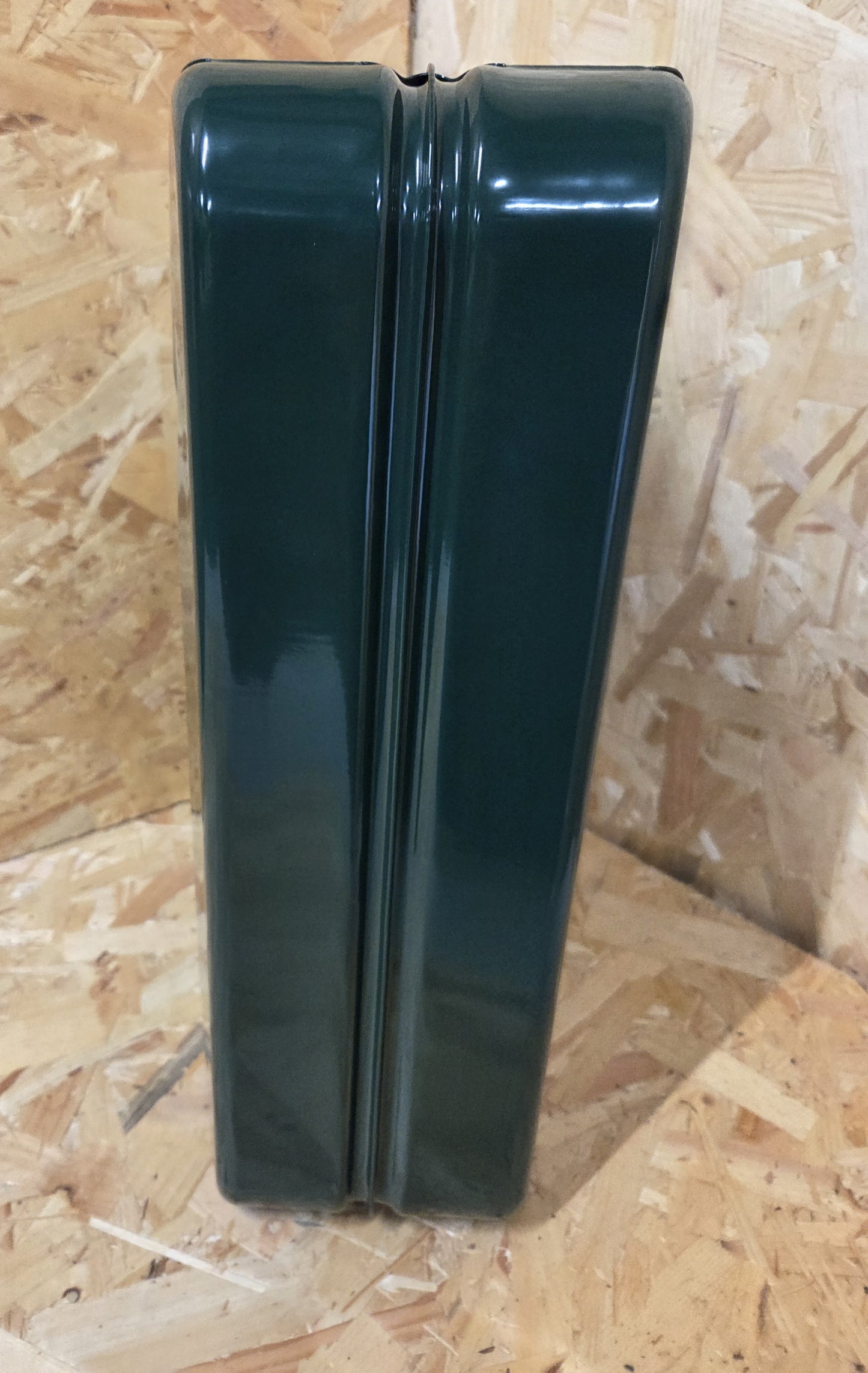 20 Litre Jerry Can Military Green Wavian New