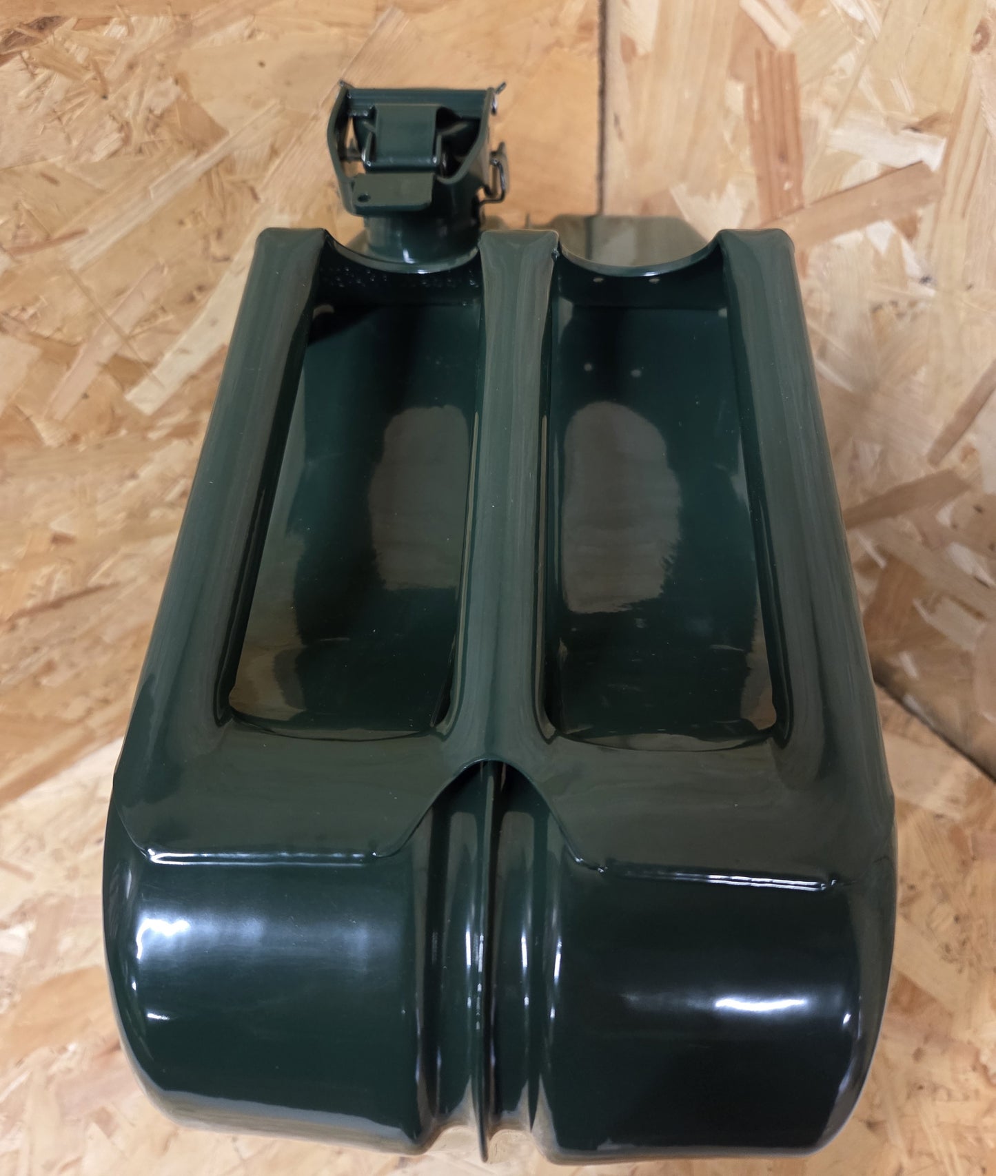 20 Litre Jerry Can Military Green Wavian New