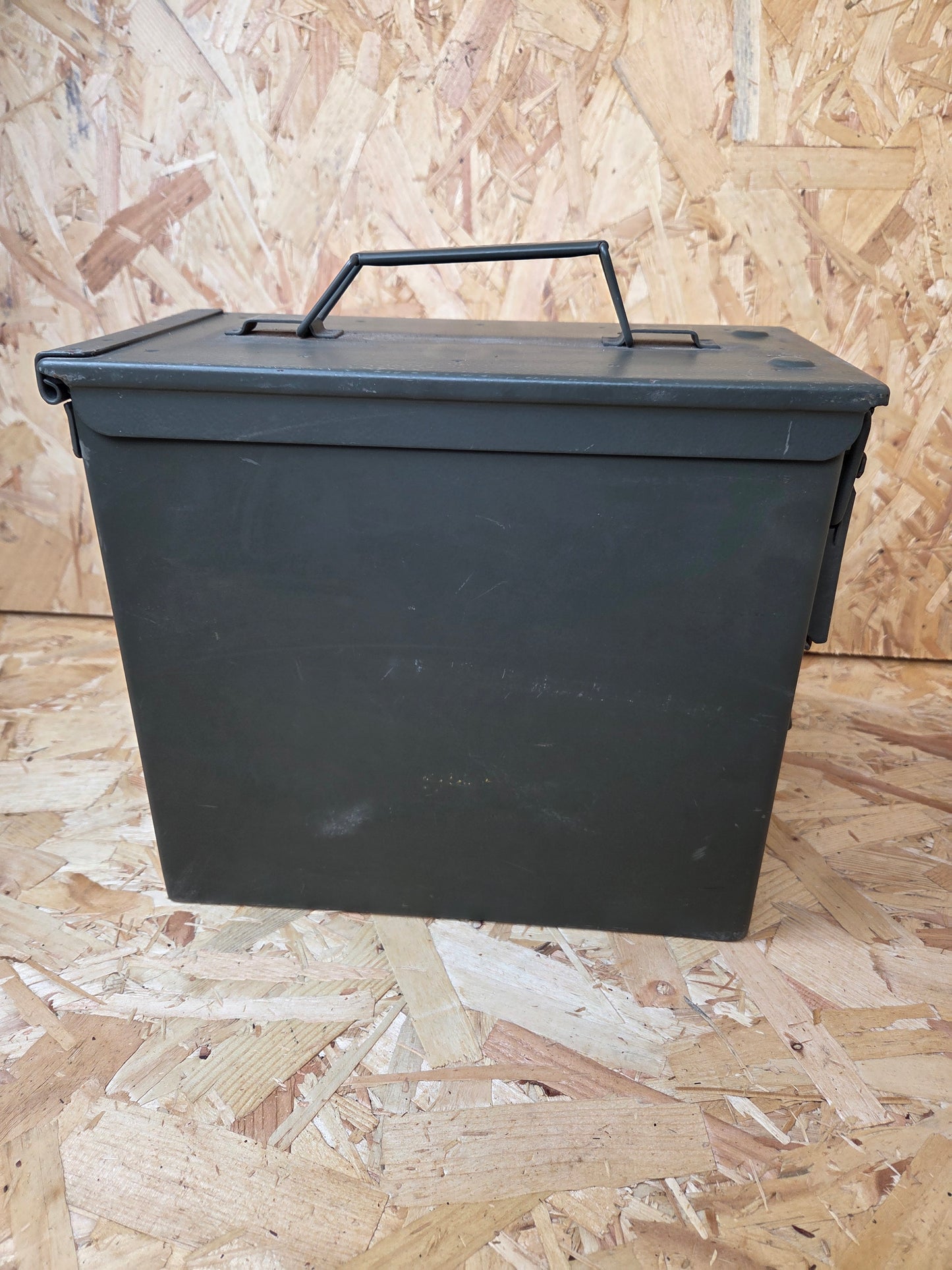 Italian Military 5.56mm NATO Ammo Tin 800 Round 28cm x 26cm x 14cm PA19