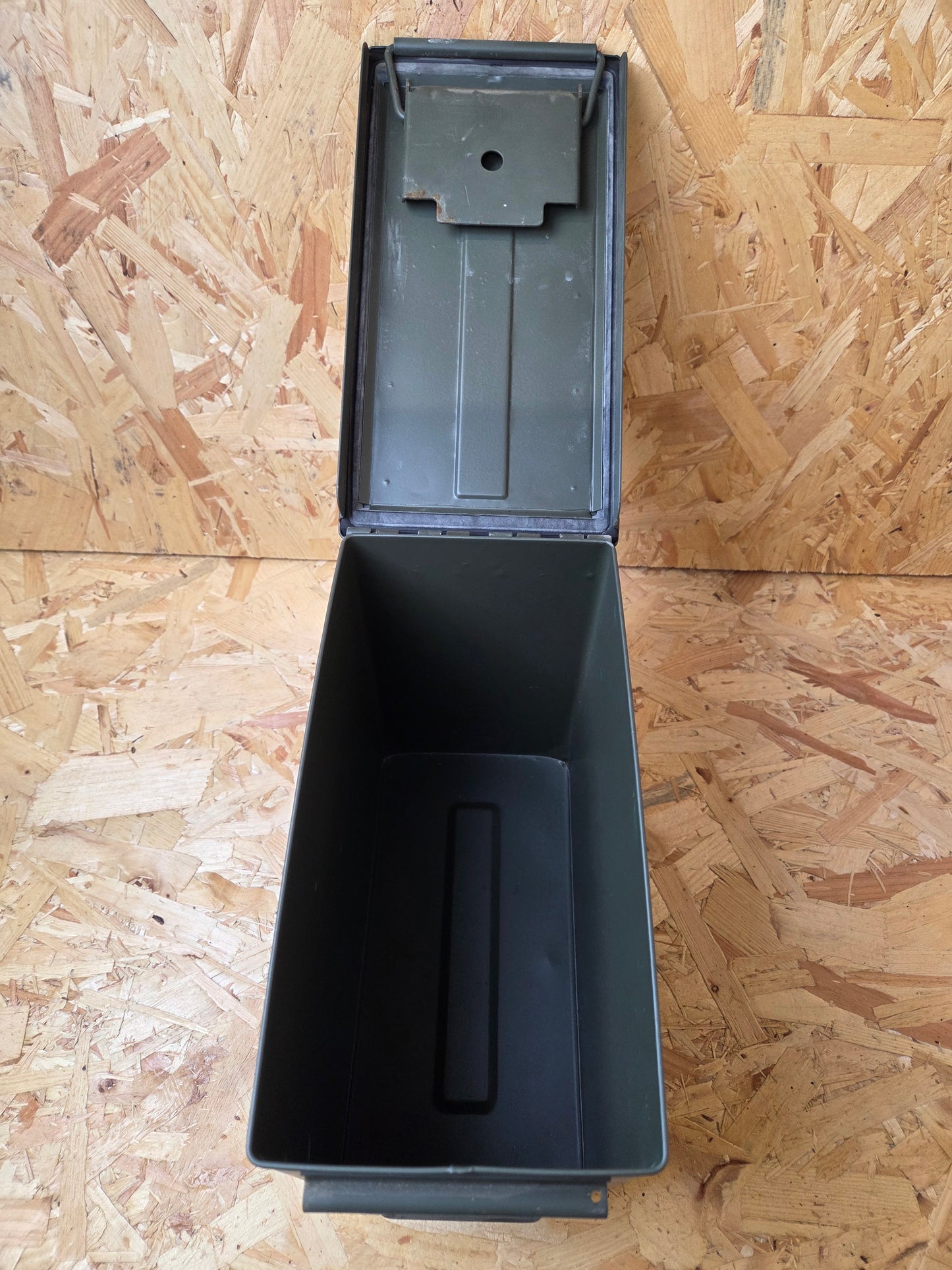 Italian Military 5.56mm NATO Ammo Tin 800 Round 28cm x 26cm x 14cm PA19