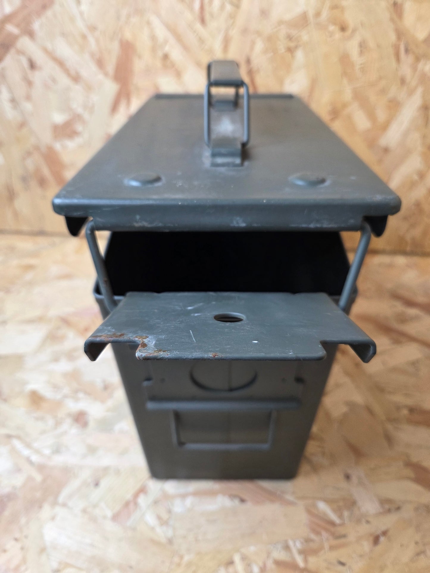 Italian Military 5.56mm NATO Ammo Tin 800 Round 28cm x 26cm x 14cm PA19