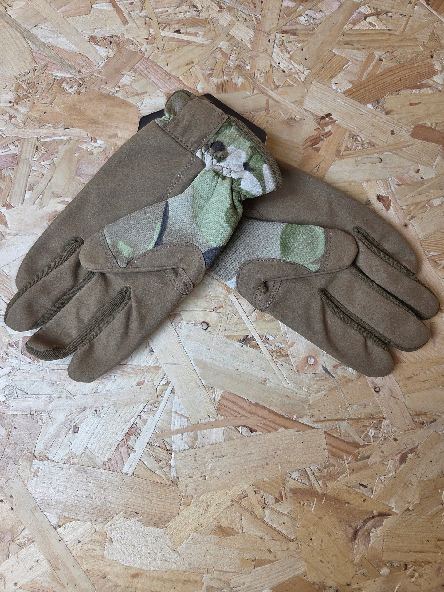 BTP Camouflage Gloves Kombat Tactical Delta Camo New