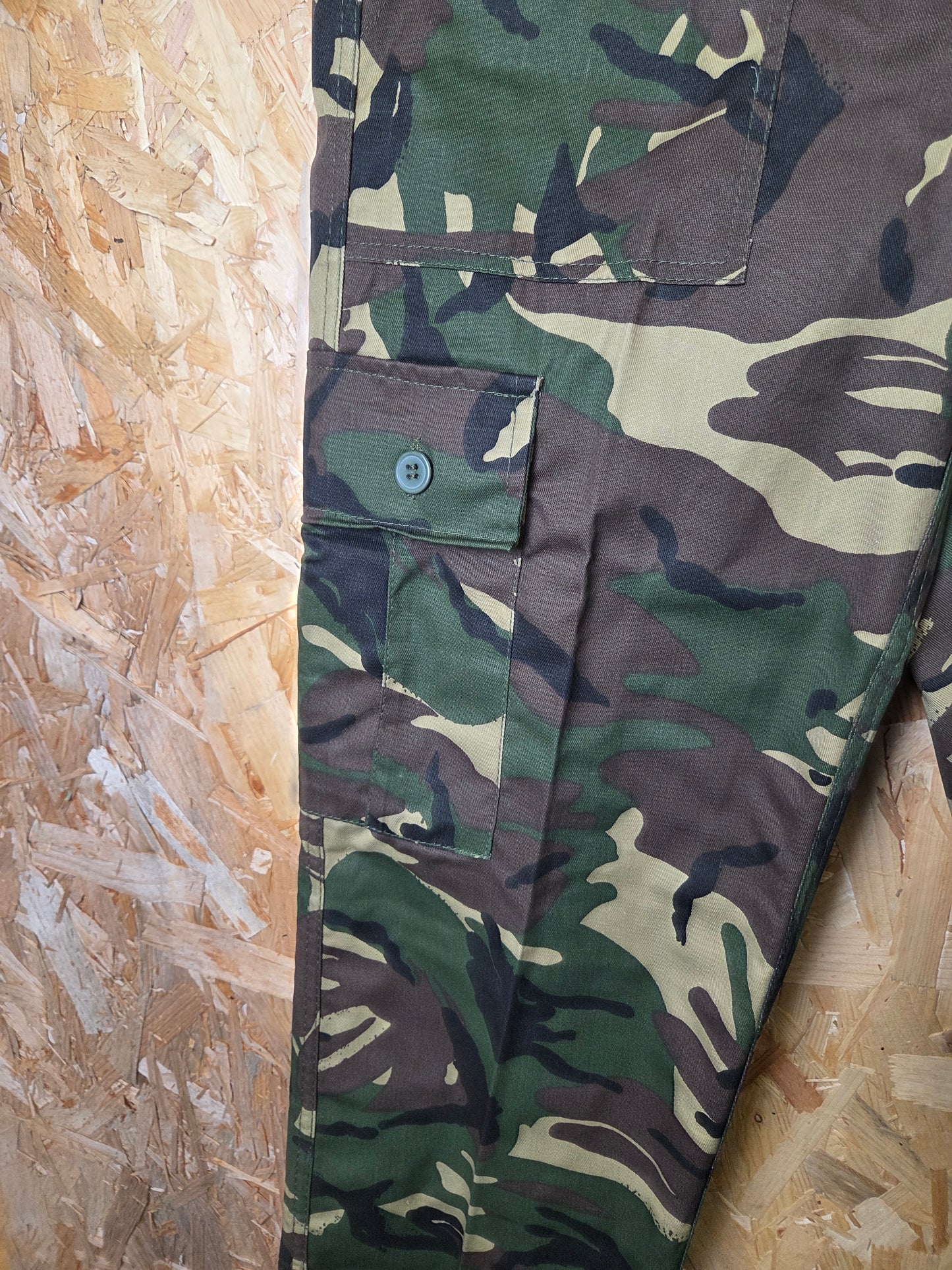 Combat Trousers British BTP Camouflage Dark Green Brown Kombat Cargo Pants