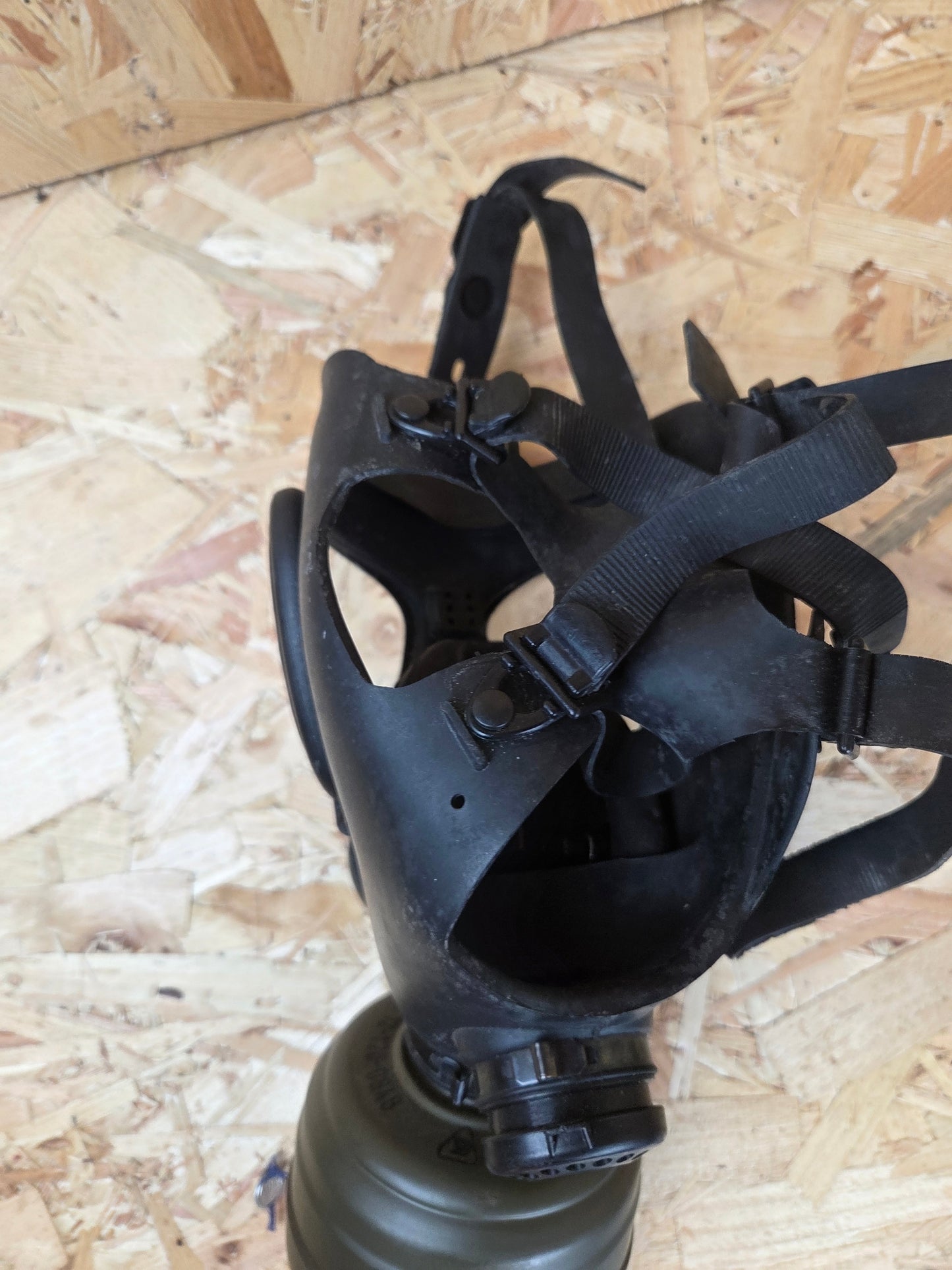 Israeli Defence M15 Respirator Full face Gas Mask with Filter Size 2