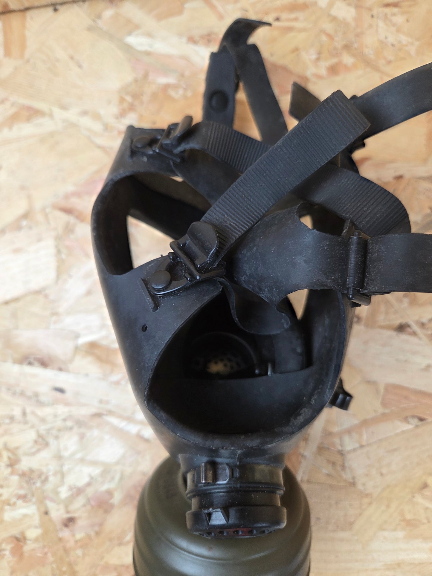 Israeli Defence M15 Respirator Full face Gas Mask with Filter Size 2