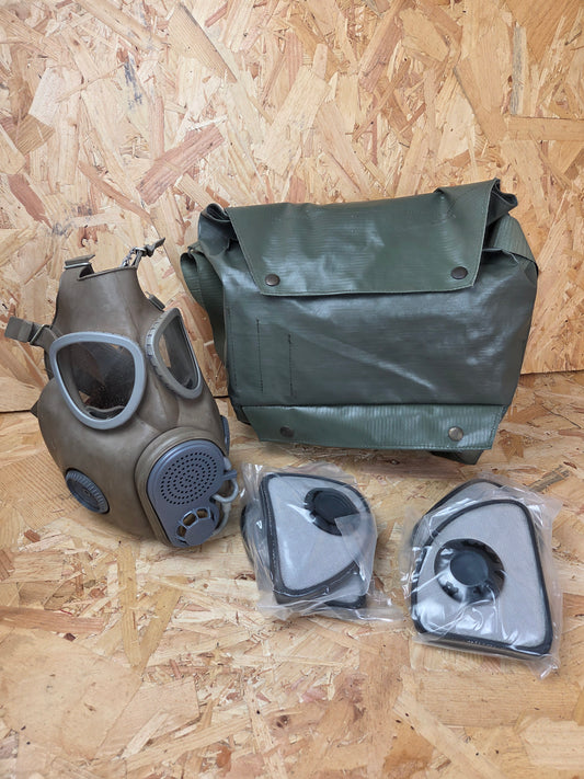 Czechoslovakian M10M Respirator Full face Gas Mask with Filters and Bag Unused