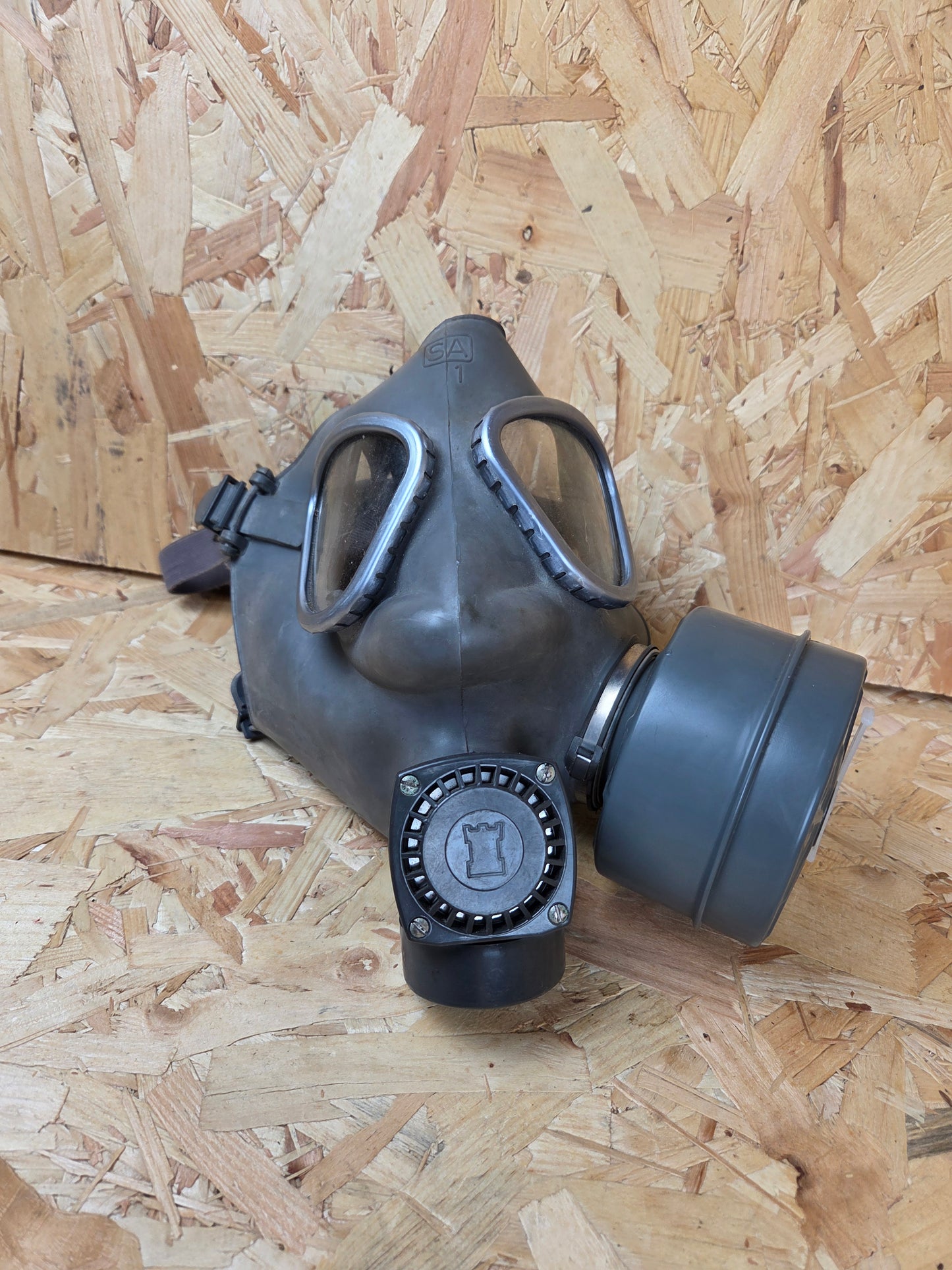Finnish M61 Type 3 Gas Mask Respirator Full face Gas Mask with Filter Used