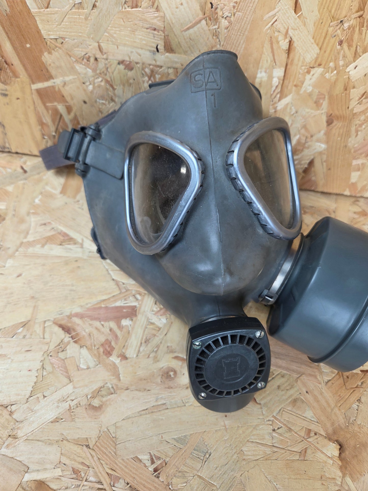 Finnish M61 Type 3 Gas Mask Respirator Full face Gas Mask with Filter Used