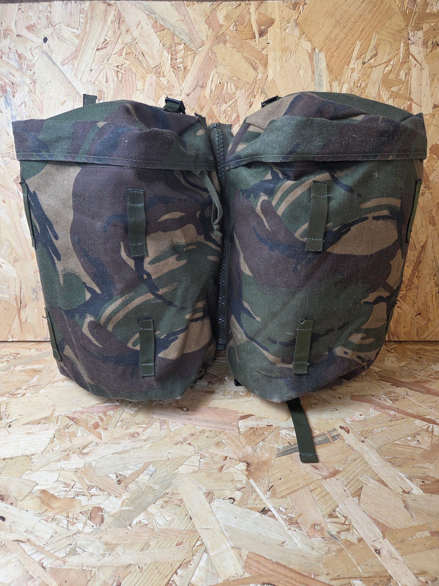 British Army PLCE Side Pouch DPM Rocket Pouches Personal Load Carrying Equipment Camouflage Bags Used