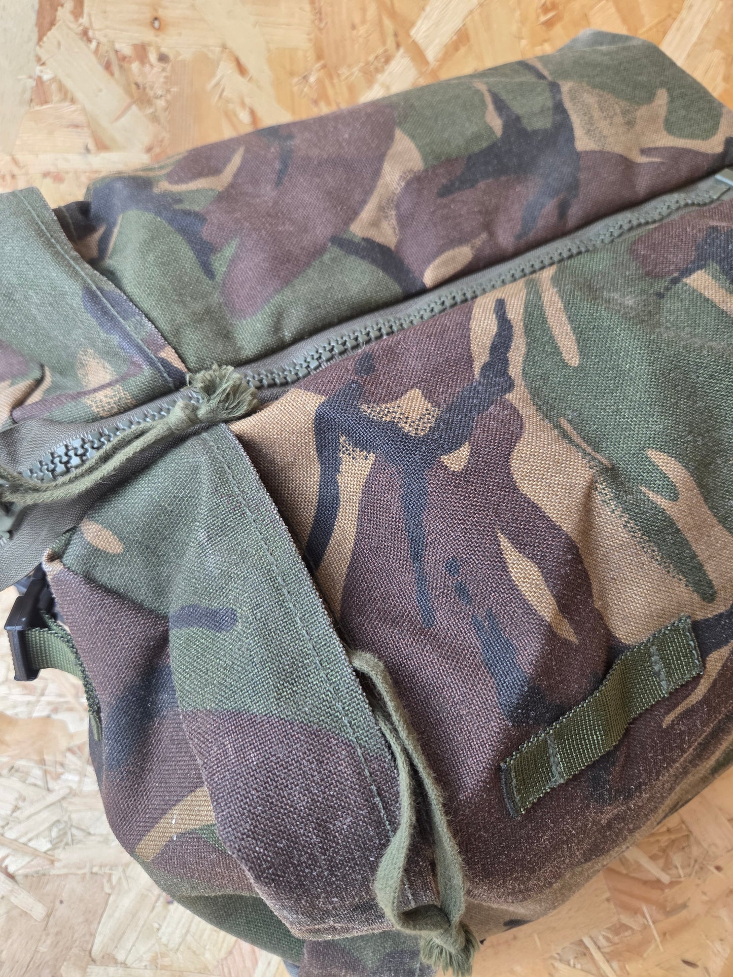 British Army PLCE Side Pouch DPM Rocket Pouches Personal Load Carrying Equipment Camouflage Bags Used