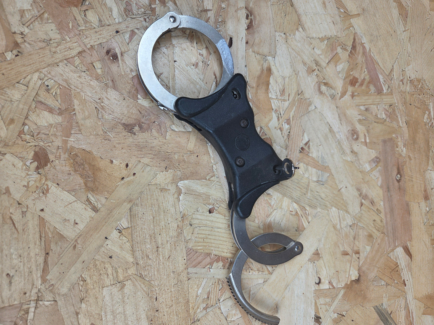 Genuine Police Handcuffs Speedcuffs Ridged Cuffs Black Twinlock Dual with 1 Key