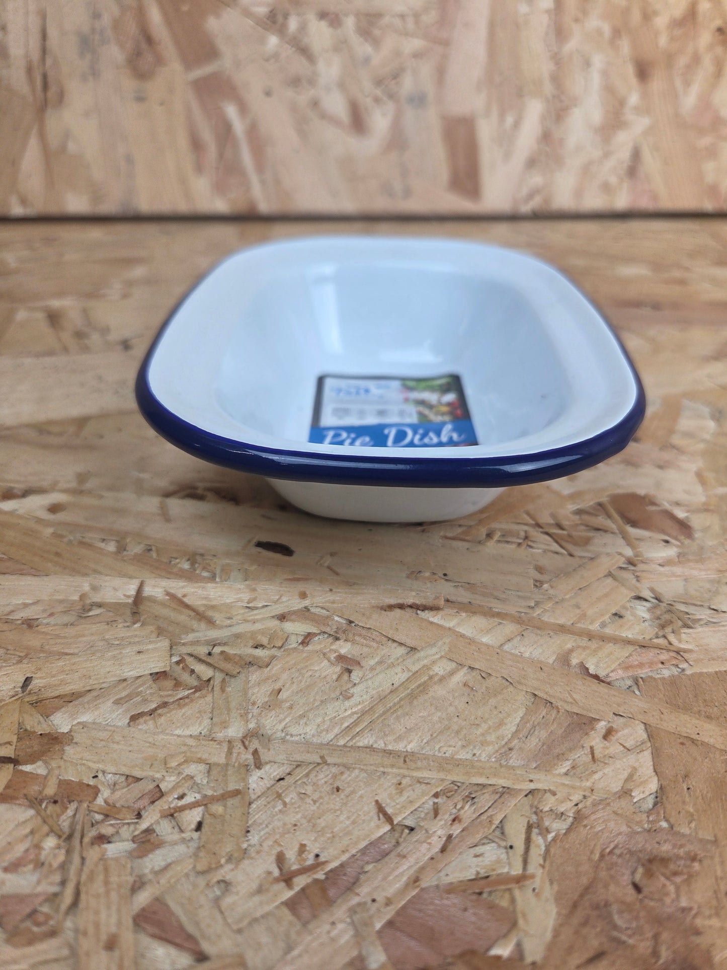 Enamel Pie Dish White and Blue Camping Picnic Caravan Enamel Bowl Falcon 16cm x 12cm x 3.5cm