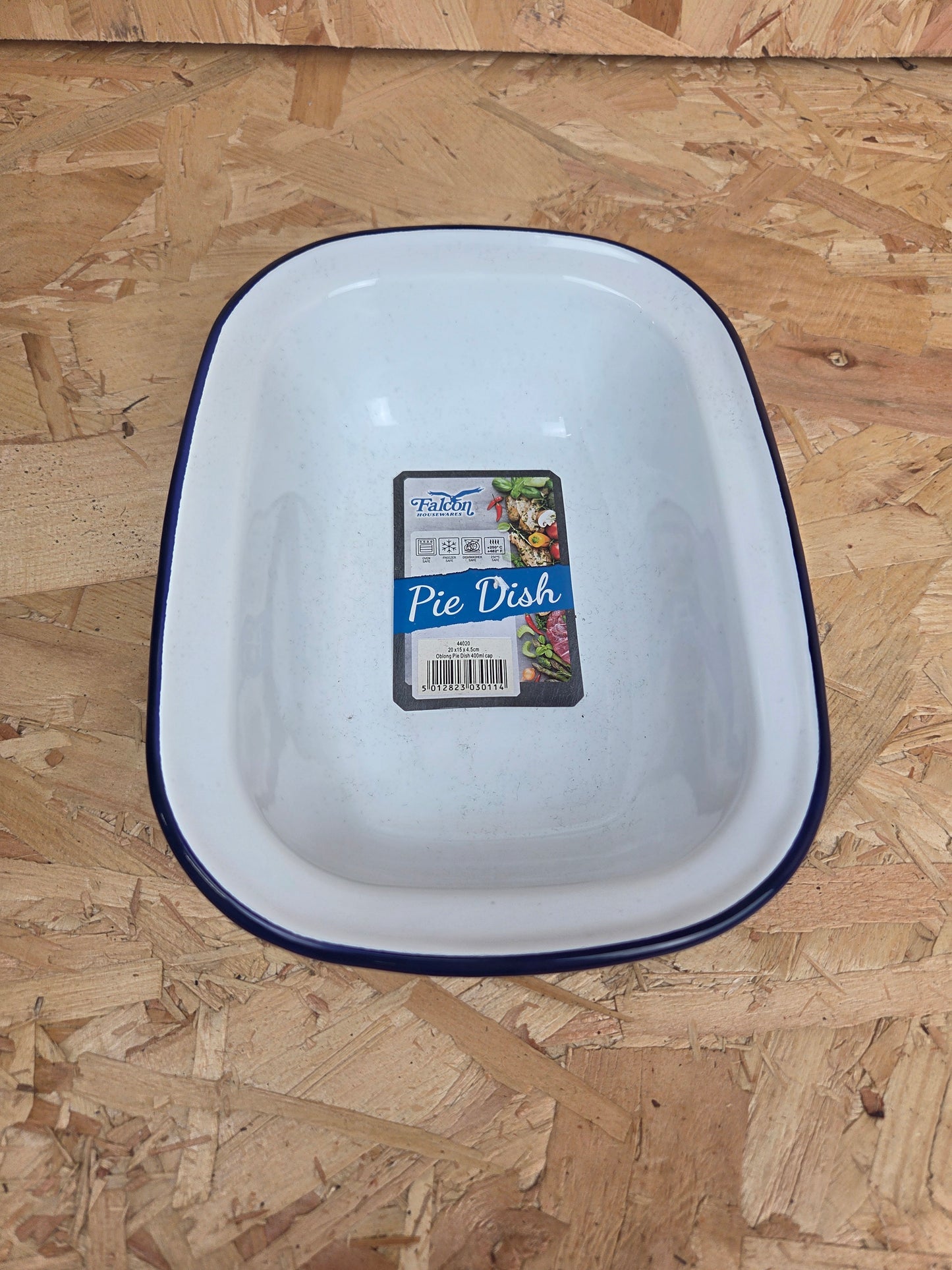 Enamel Pie Dish White and Blue Camping Picnic Caravan Enamel Bowl Falcon 20cm x 15cm x 4.5cm