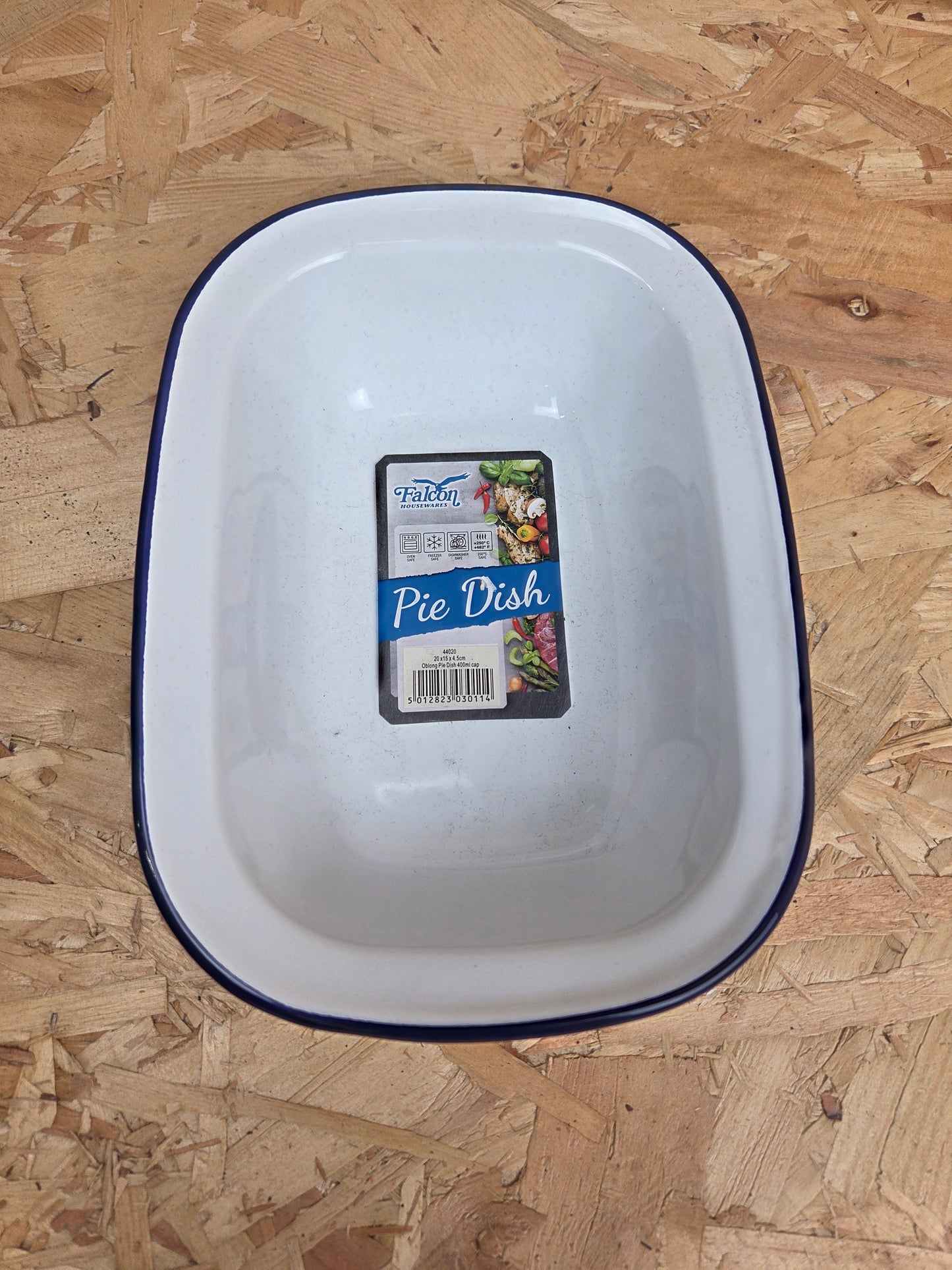 Enamel Pie Dish White and Blue Camping Picnic Caravan Enamel Bowl Falcon 20cm x 15cm x 4.5cm