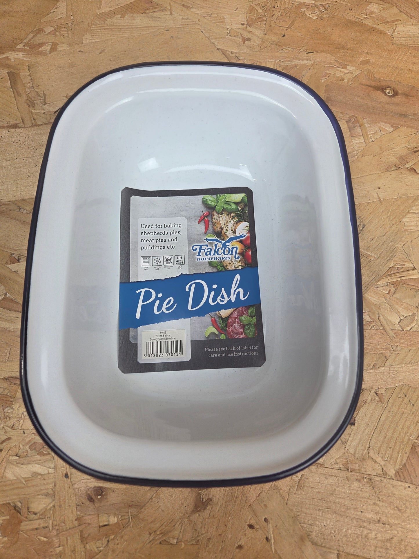Enamel Pie Dish White and Blue Camping Picnic Caravan Enamel Bowl Falcon 22cm x 16.5cm x 5cm