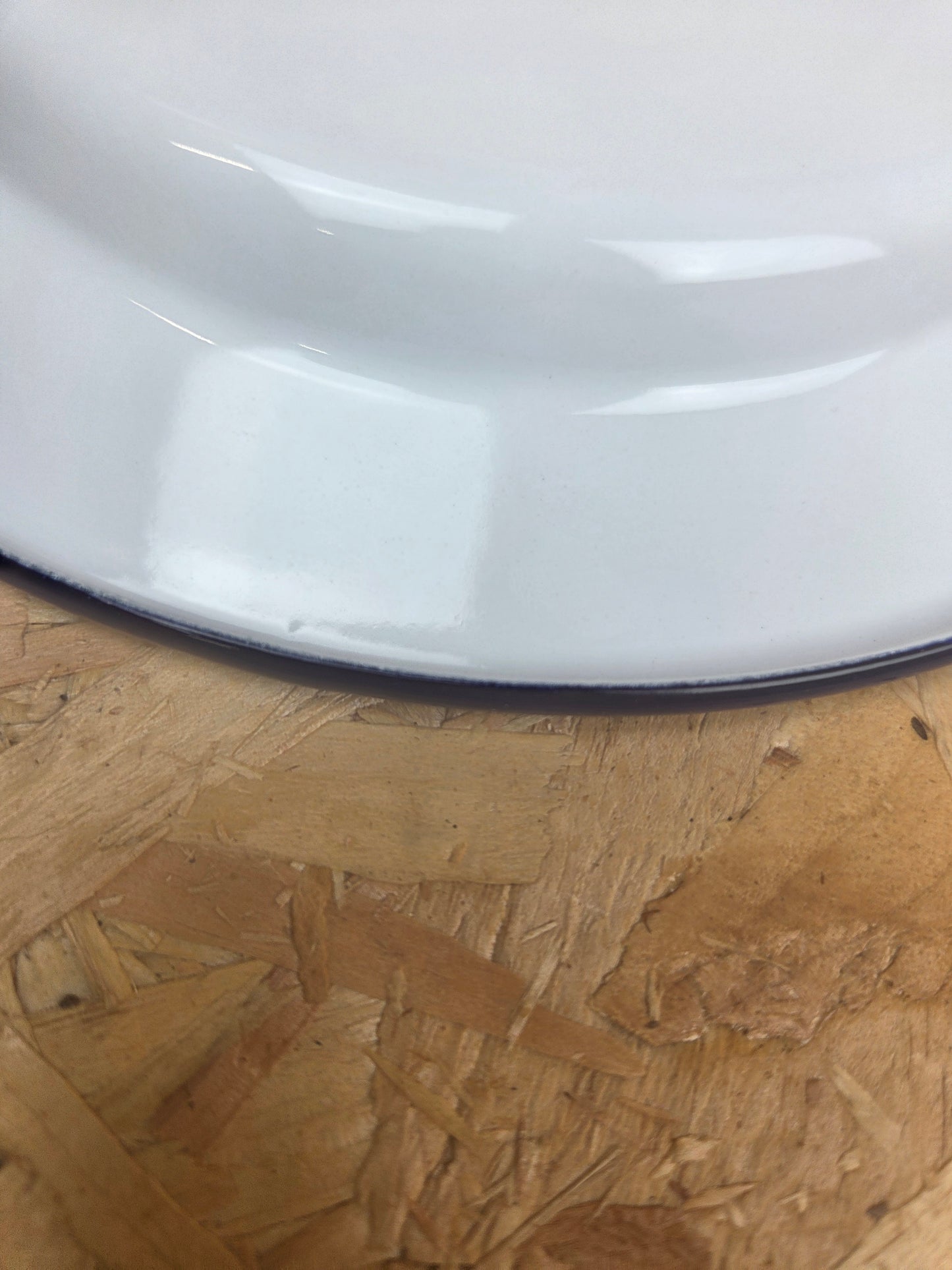 Enamel Dinner Plate White and Blue Camping Picnic Caravan Enamel Meal Dish Falcon 24cm x 2cm