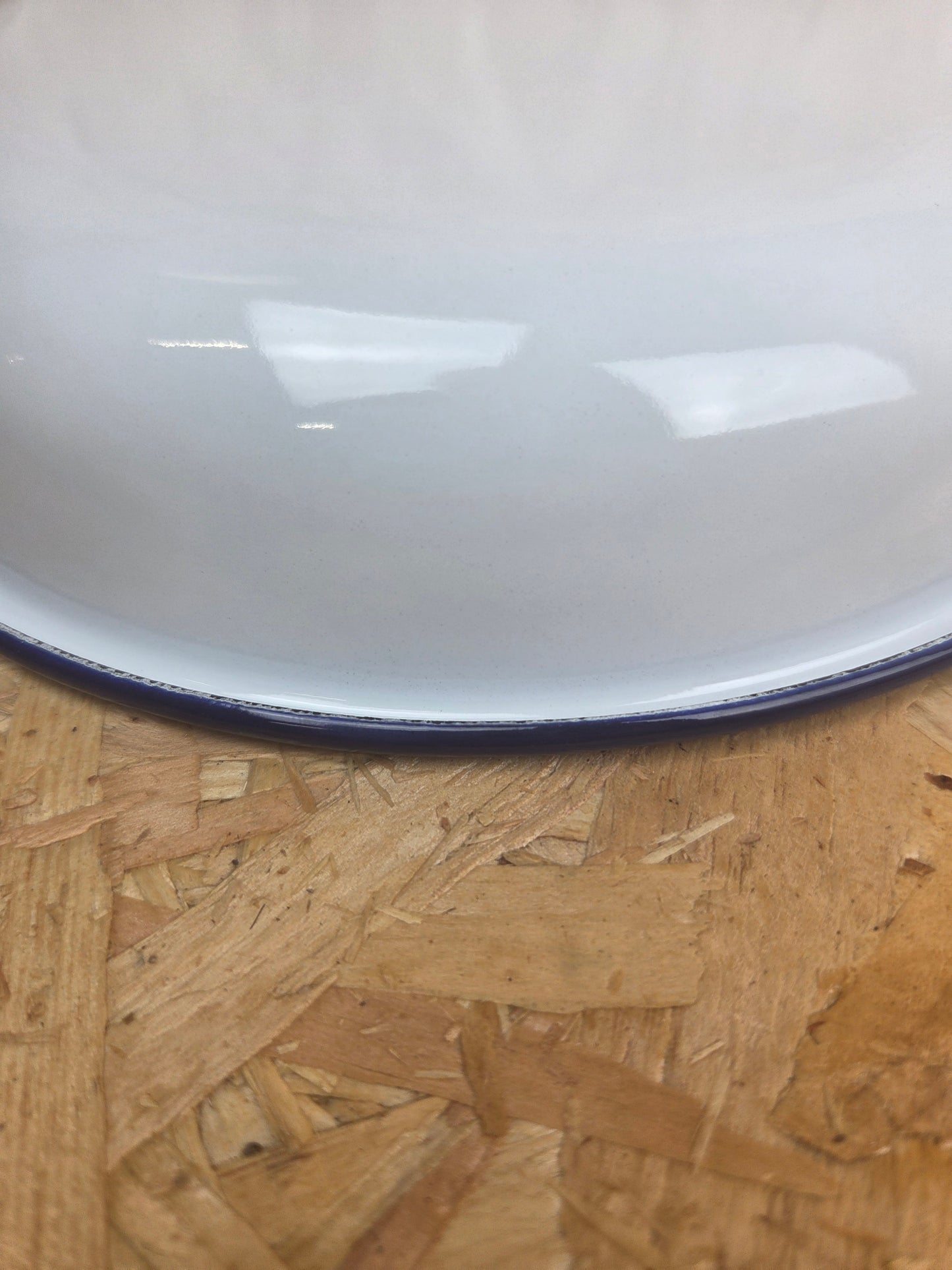 Enamel Rice Pasta Dinner Plate White and Blue Camping Picnic Caravan Enamel Meal Dish Falcon 24cm x 4cm