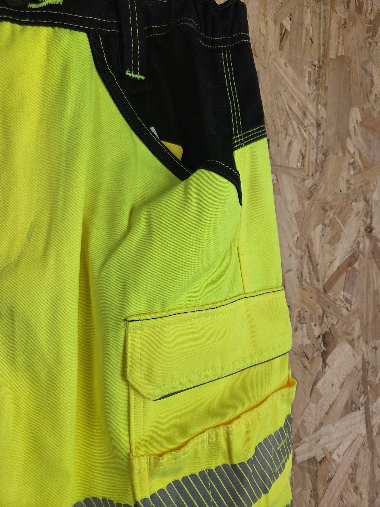 Portwest Work Shorts Hi Viz Vis Yellow Black Reflective Safety Workwear PW34