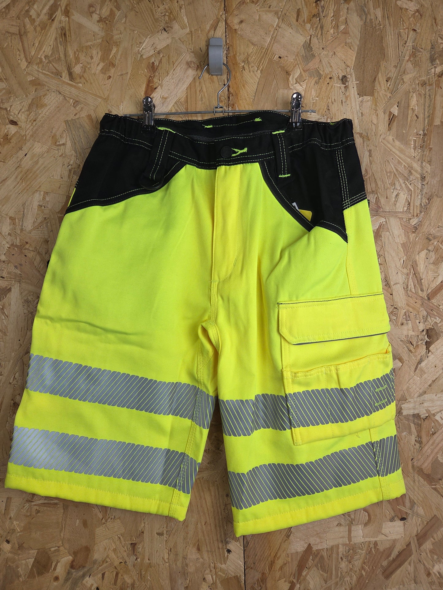 Portwest Work Shorts Hi Viz Vis Yellow Black Reflective Safety Workwear PW34