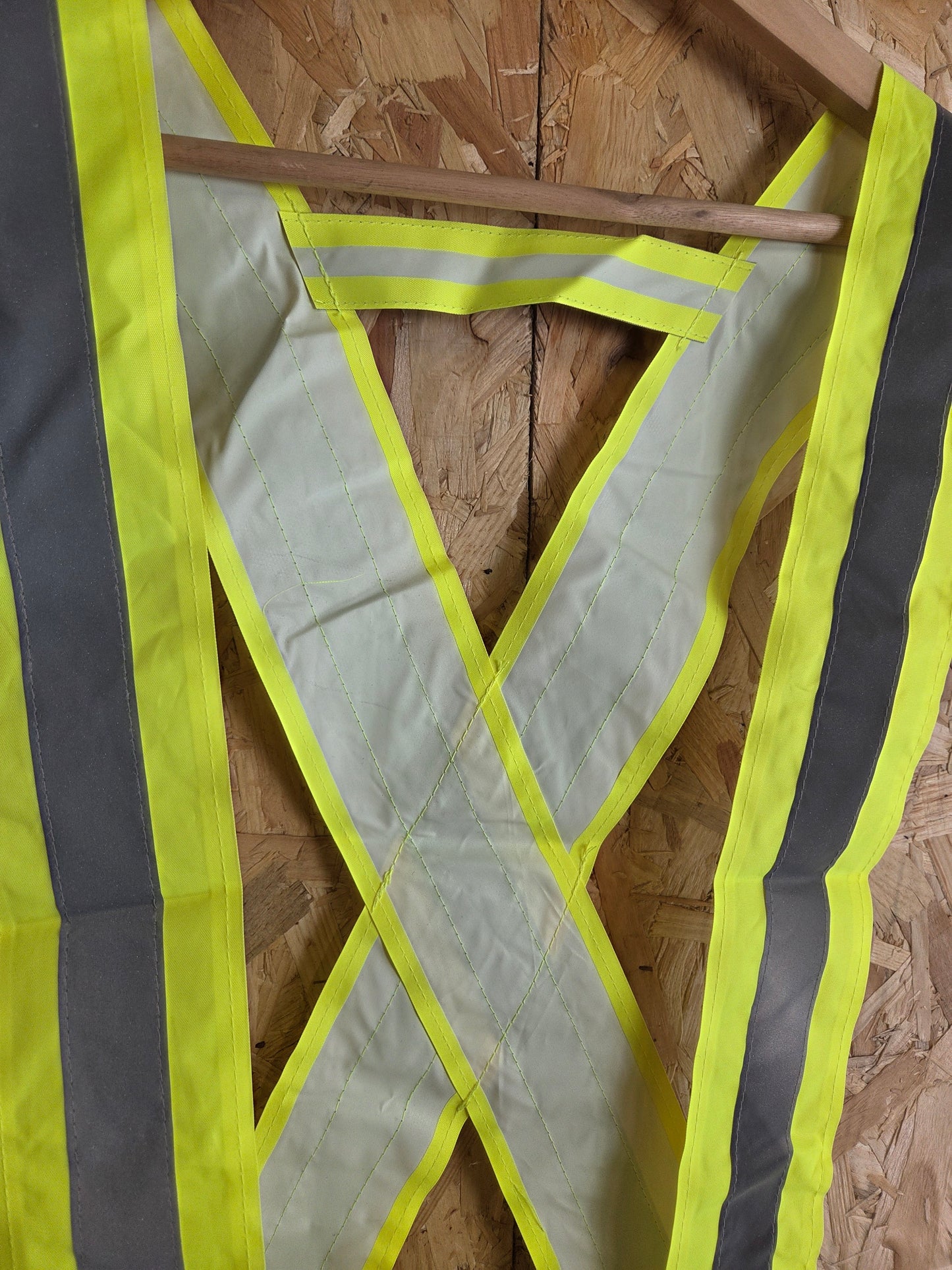 Yellow Hi-Vis Viz Strap Site Safety Adjustable Reflective Body Band One Size