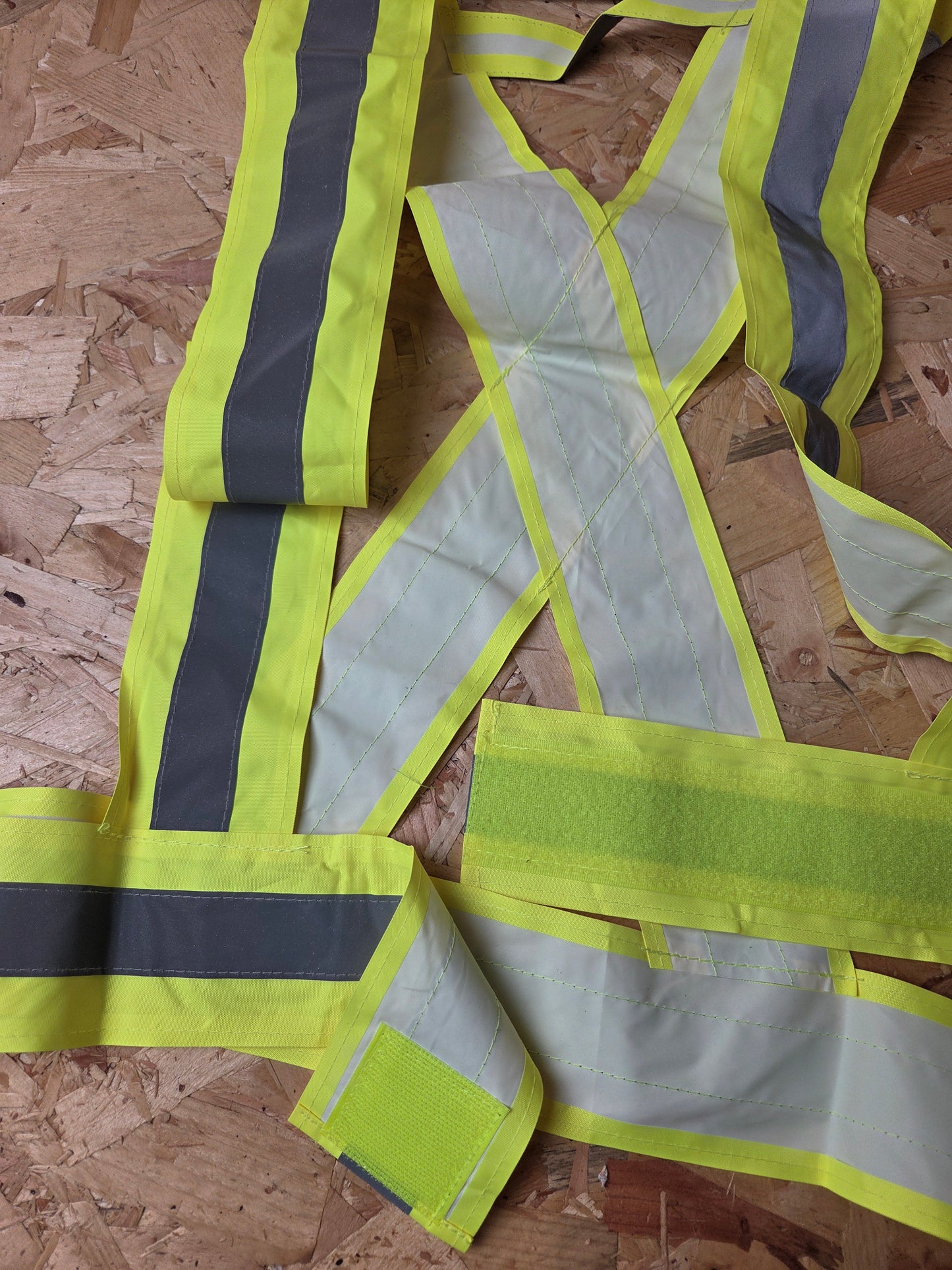 Yellow Hi-Vis Viz Strap Site Safety Adjustable Reflective Body Band One Size