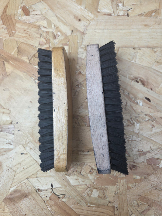 German Army Putzzeug Military Boot Cleaning Kit 4 Brush Bag Shoe Shine