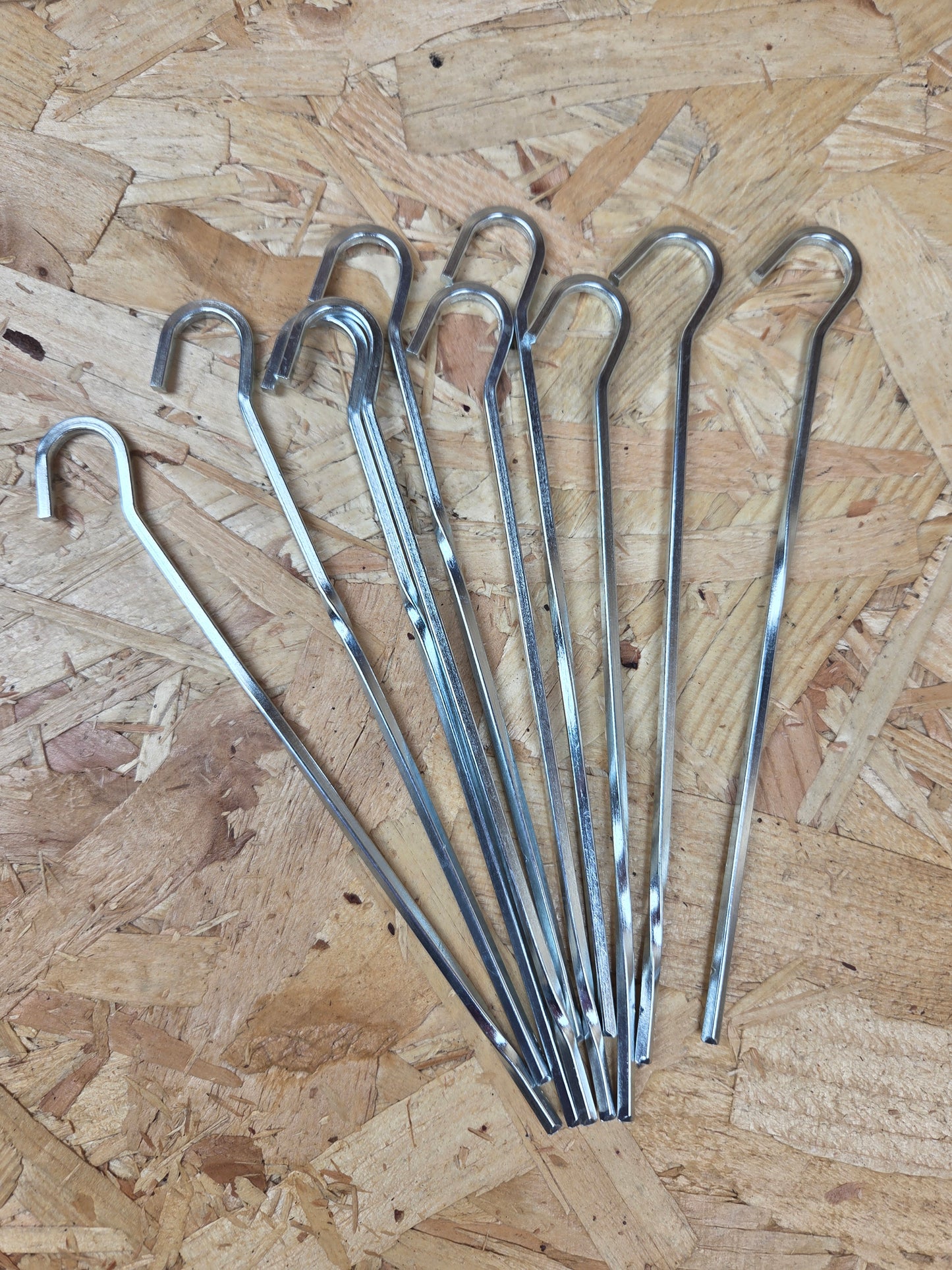 Tent Pegs Pack of 10 Bash Bivi Tarp Camping Equipment Ground Steel Stakes 175mm x 3mm