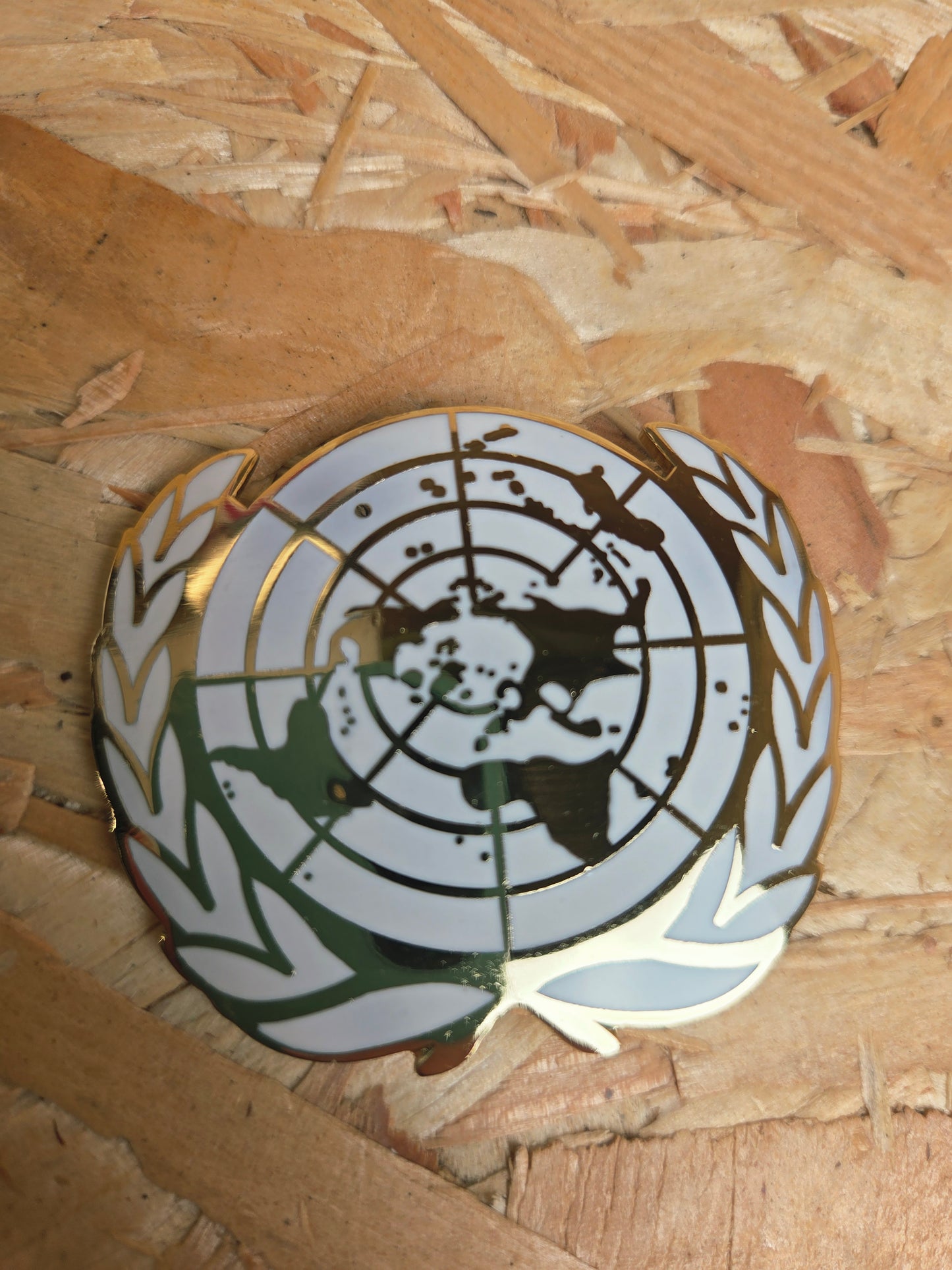Enamelled United Nations Cap Badge Hat Pin Peacekeeping Globe UN Dress Uniform Insignia White & Gold