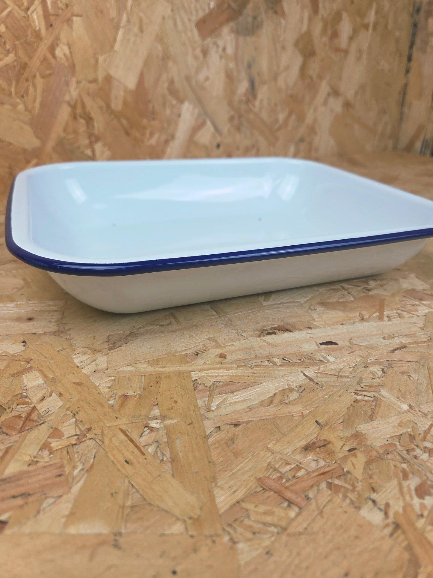 Enamel Bakepan White and Blue Camping Roasting Tin Tray Picnic Caravan Enamel Bowl Falcon 28cm x 23cm x 4.5cm 1250ml