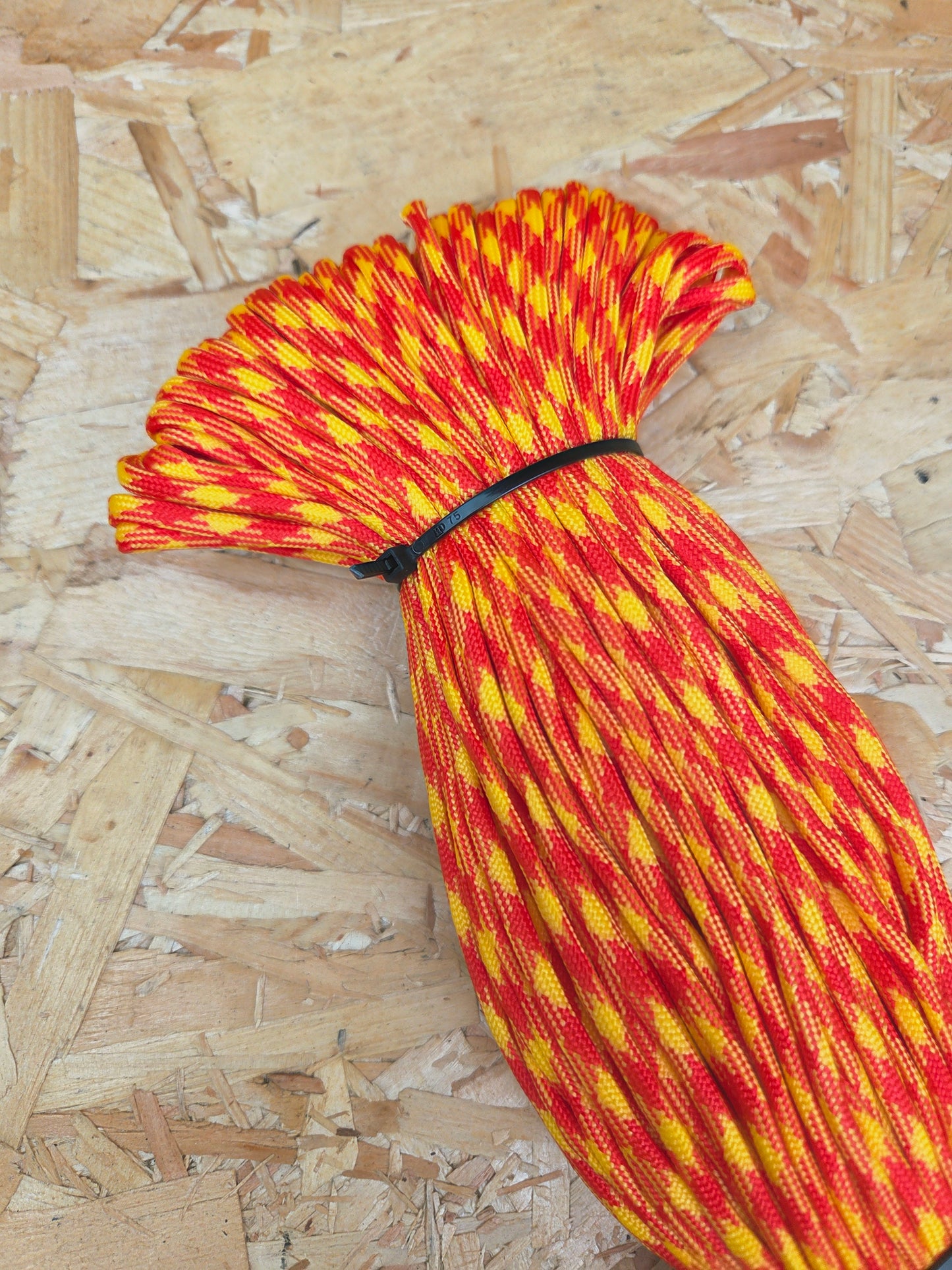 Paracord Cord Retention Loop Basha & Bivi Tent Shelter Rope Bushcraft Line Orange & Yellow 50m