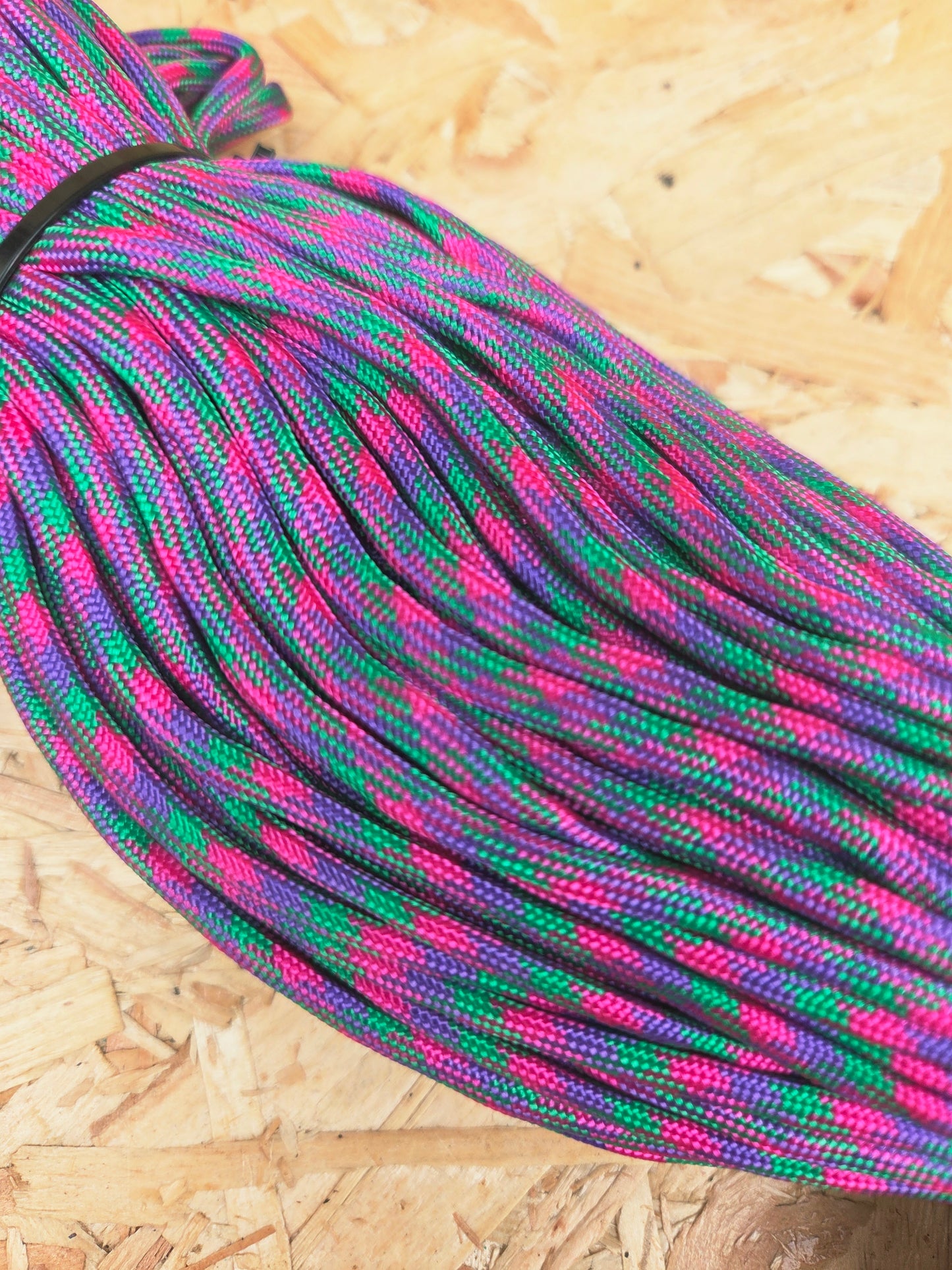 Paracord Cord Retention Loop Basha & Bivi Tent Shelter Rope Bushcraft Line Pink Purple Yellow Green