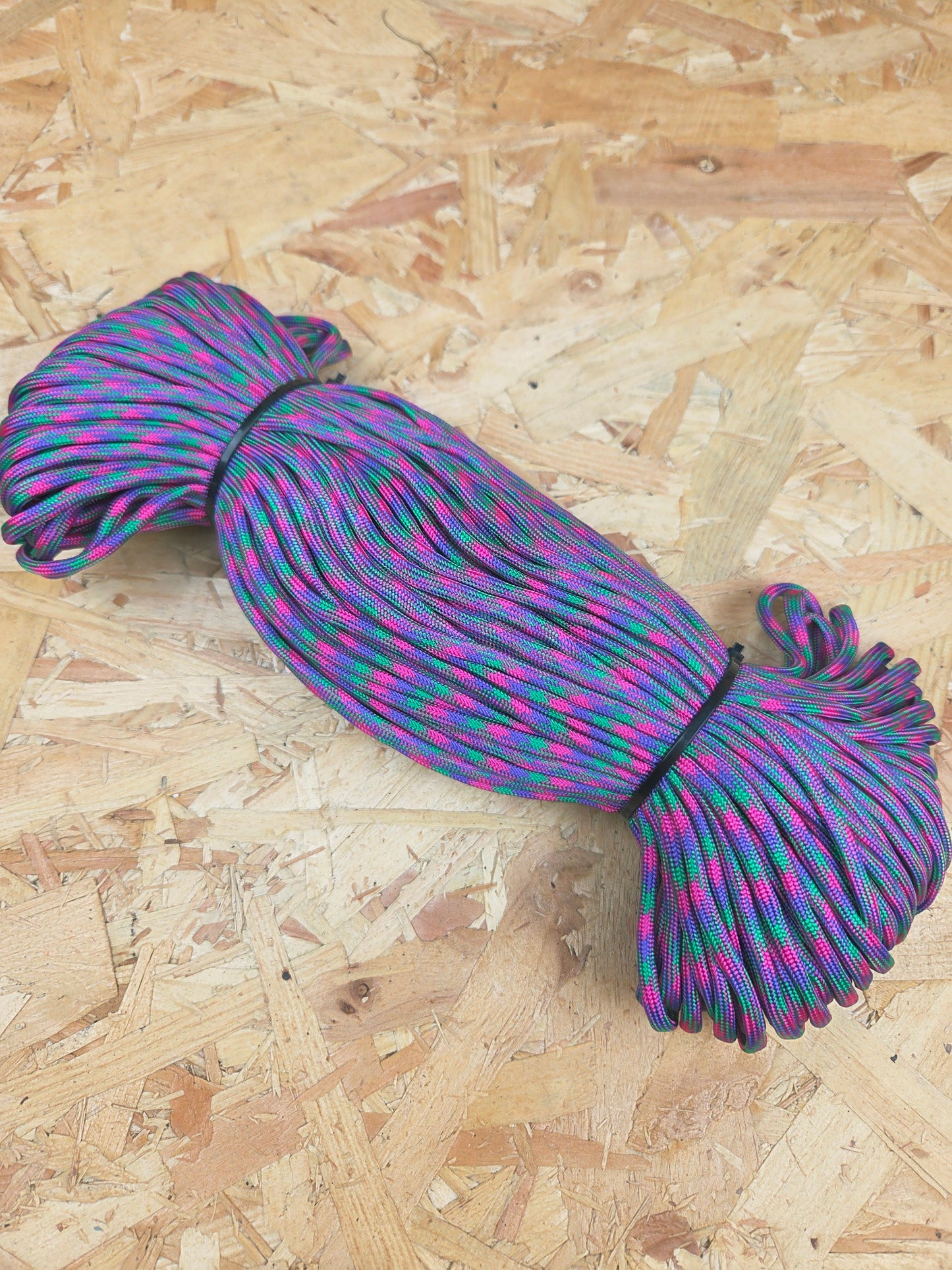 Paracord Cord Retention Loop Basha & Bivi Tent Shelter Rope Bushcraft Line Pink Purple Yellow Green