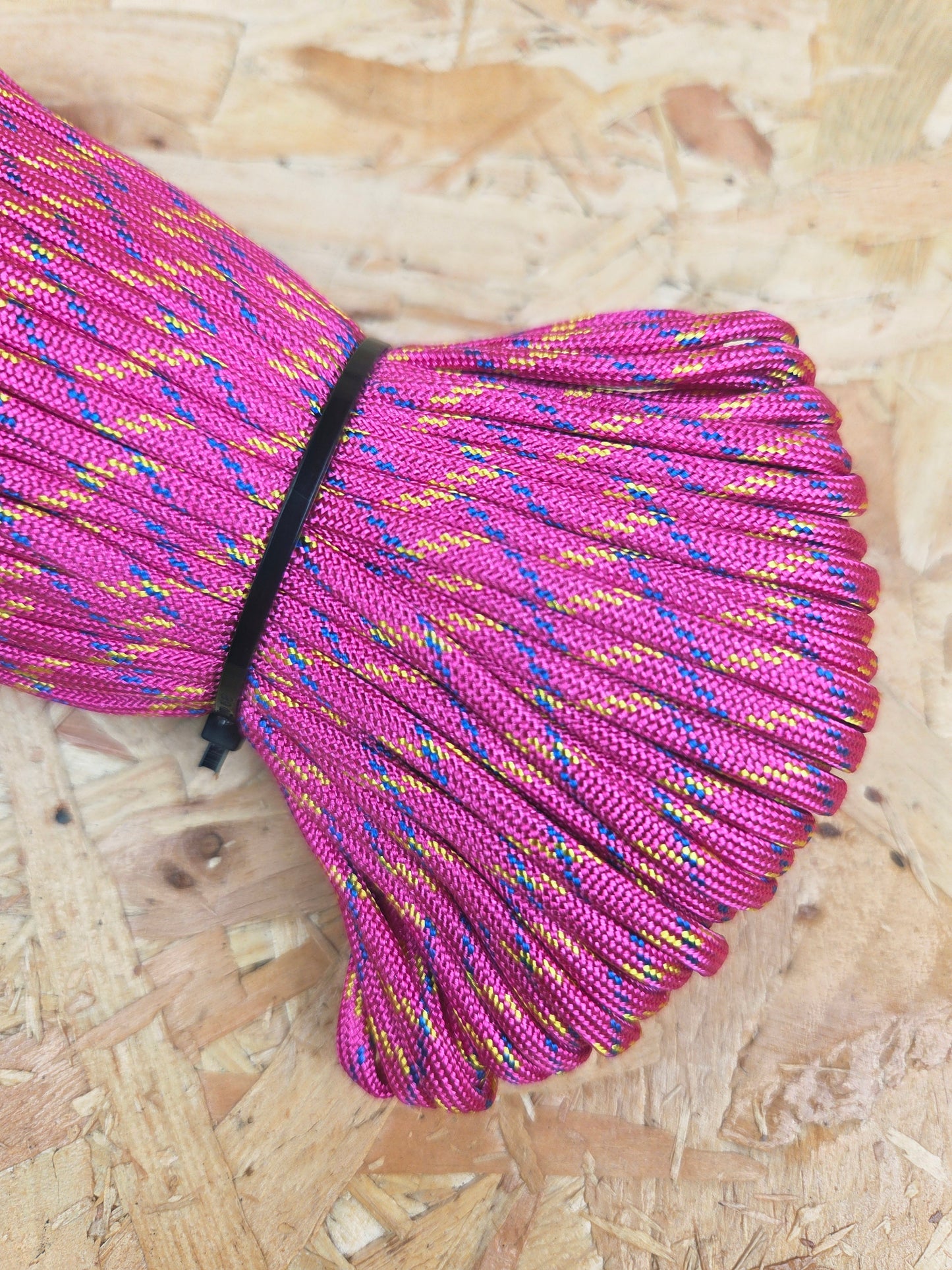 Paracord Cord Retention Loop Basha & Bivi Tent Shelter Rope Bushcraft Line Pink Purple Yellow