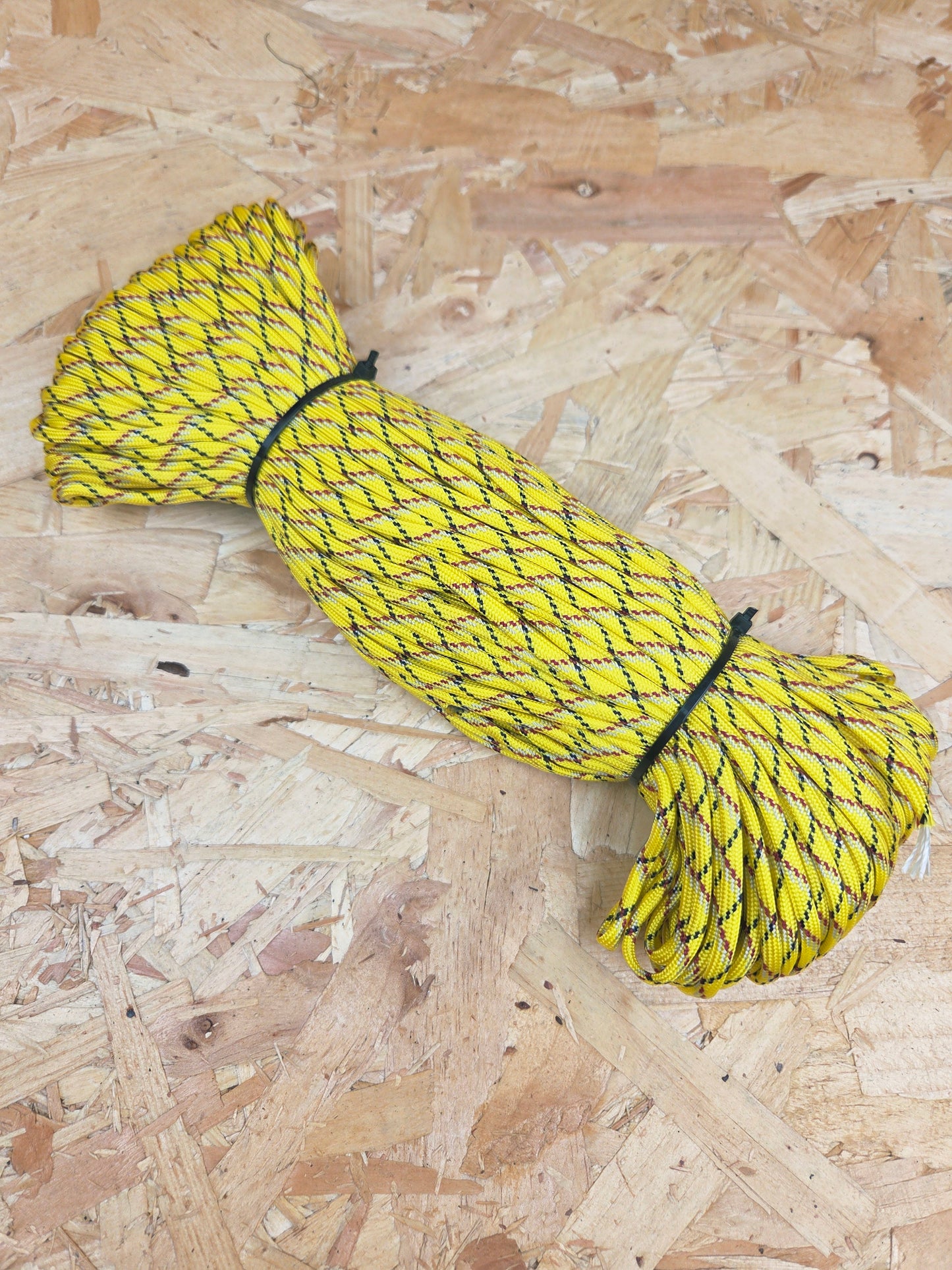 Paracord Cord Retention Loop Basha & Bivi Tent Shelter Rope Bushcraft Line Yellow Black Red