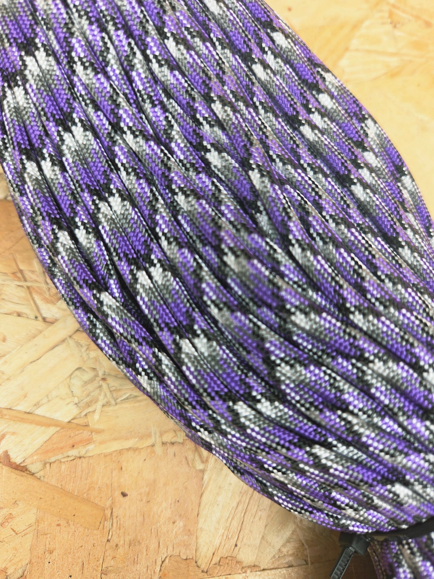 Paracord Cord Retention Loop Basha & Bivi Tent Shelter Rope Bushcraft Line Purple Black & White