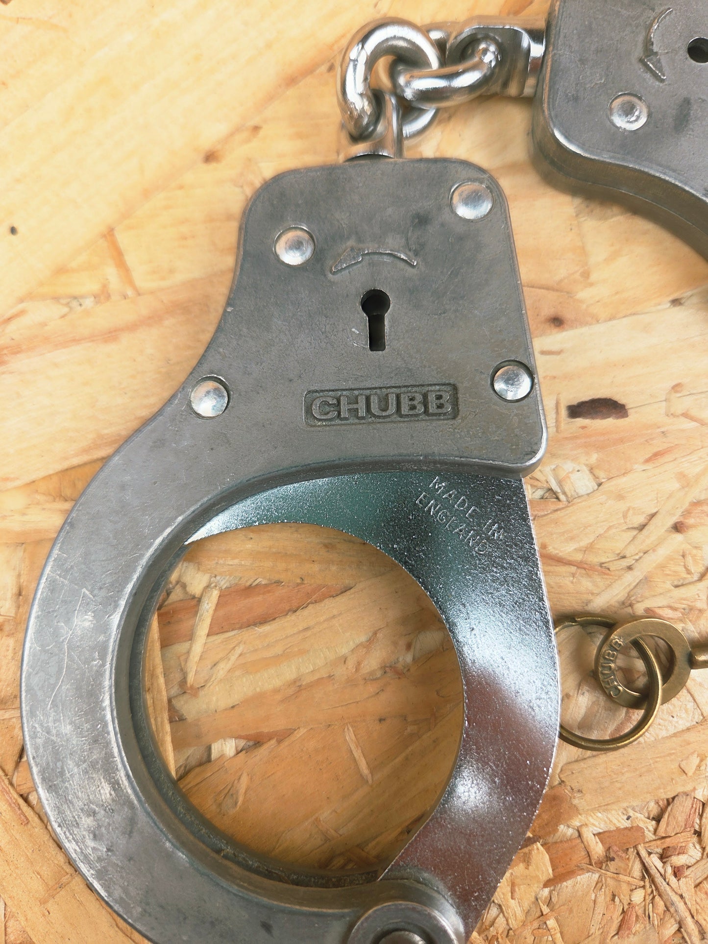 Vintage Genuine CHUBB Chain Handcuffs Cuffs Collectable Made In England Original CHUBB Key Included