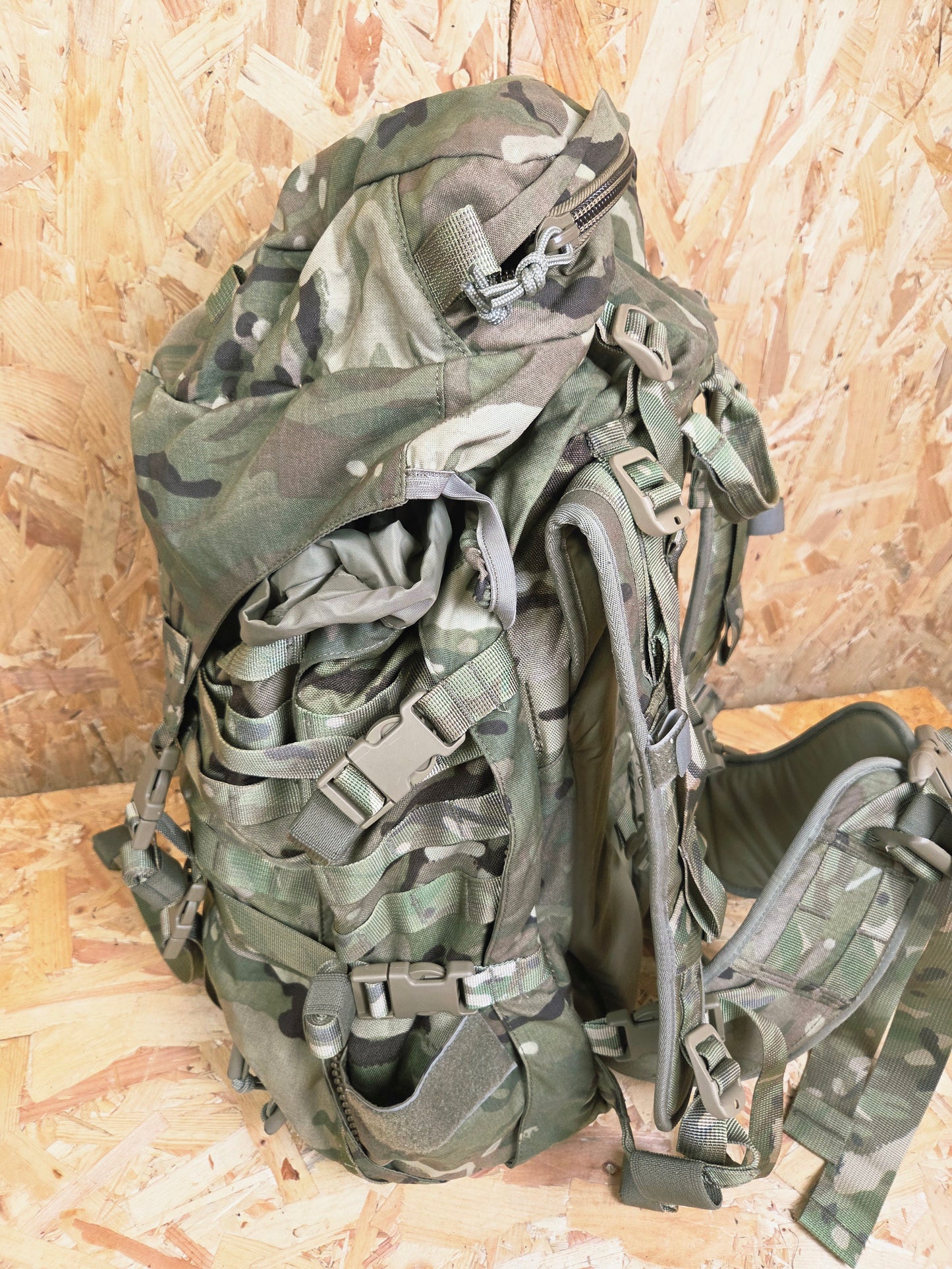 British Army Bergen MK3 MTP Camouflage Backpack Camo Hiking Bag Field Day Bag 90L B Grade